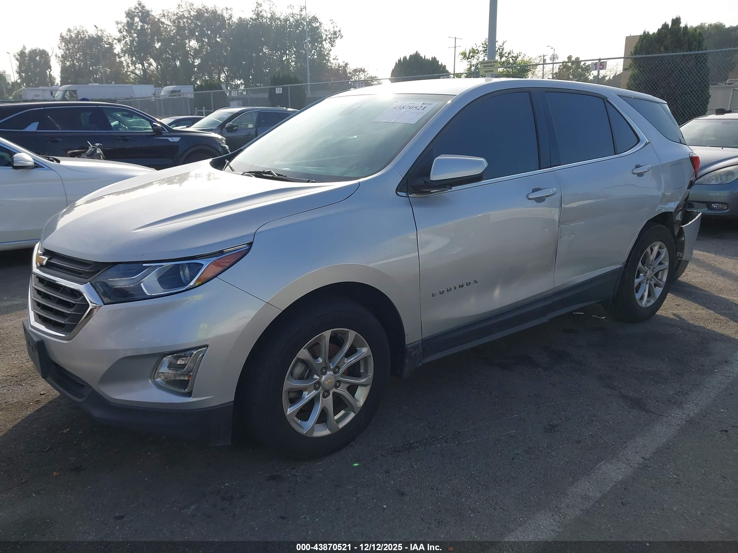 CHEVROLET EQUINOX image 2