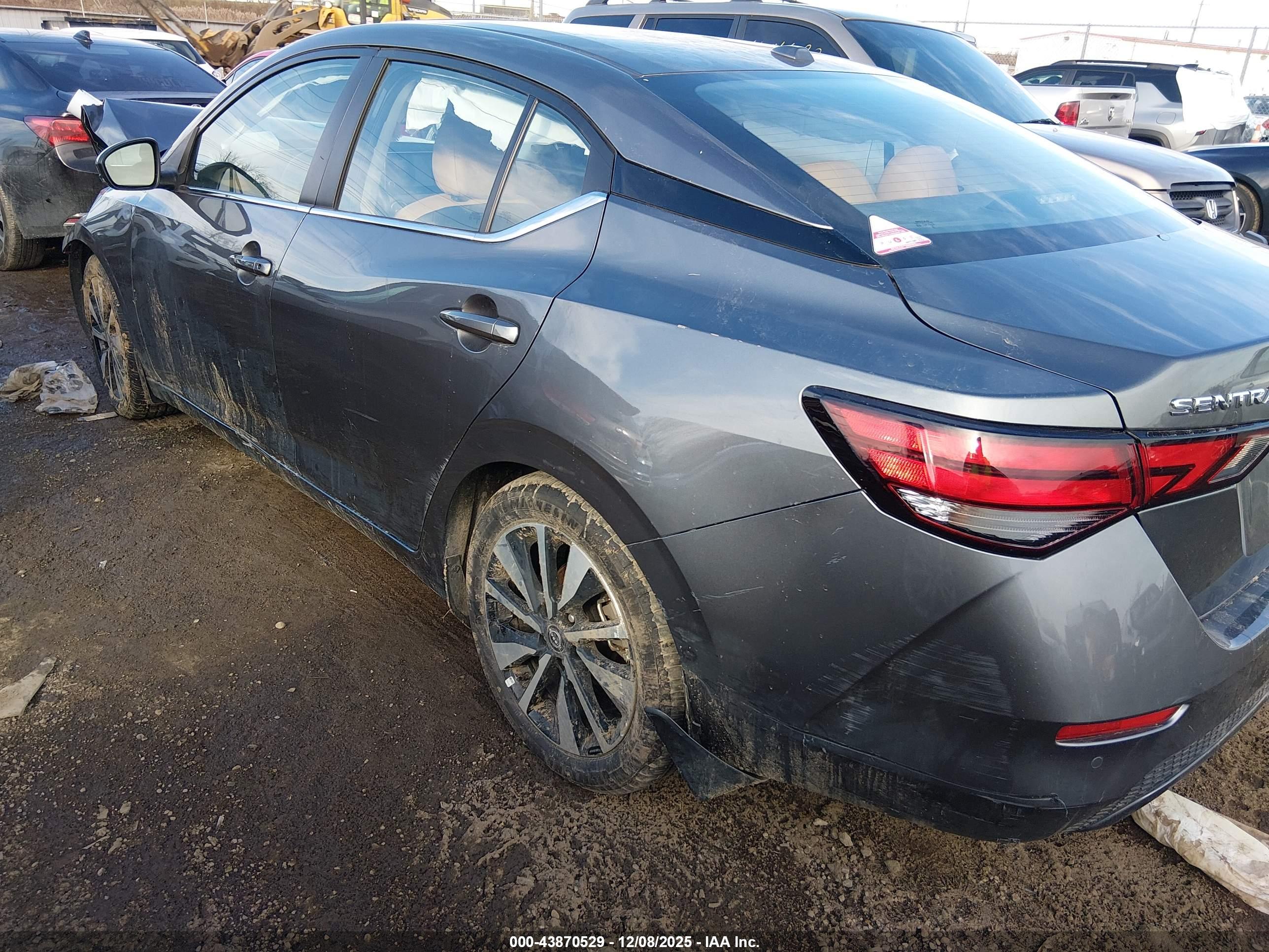 NISSAN SENTRA image 3
