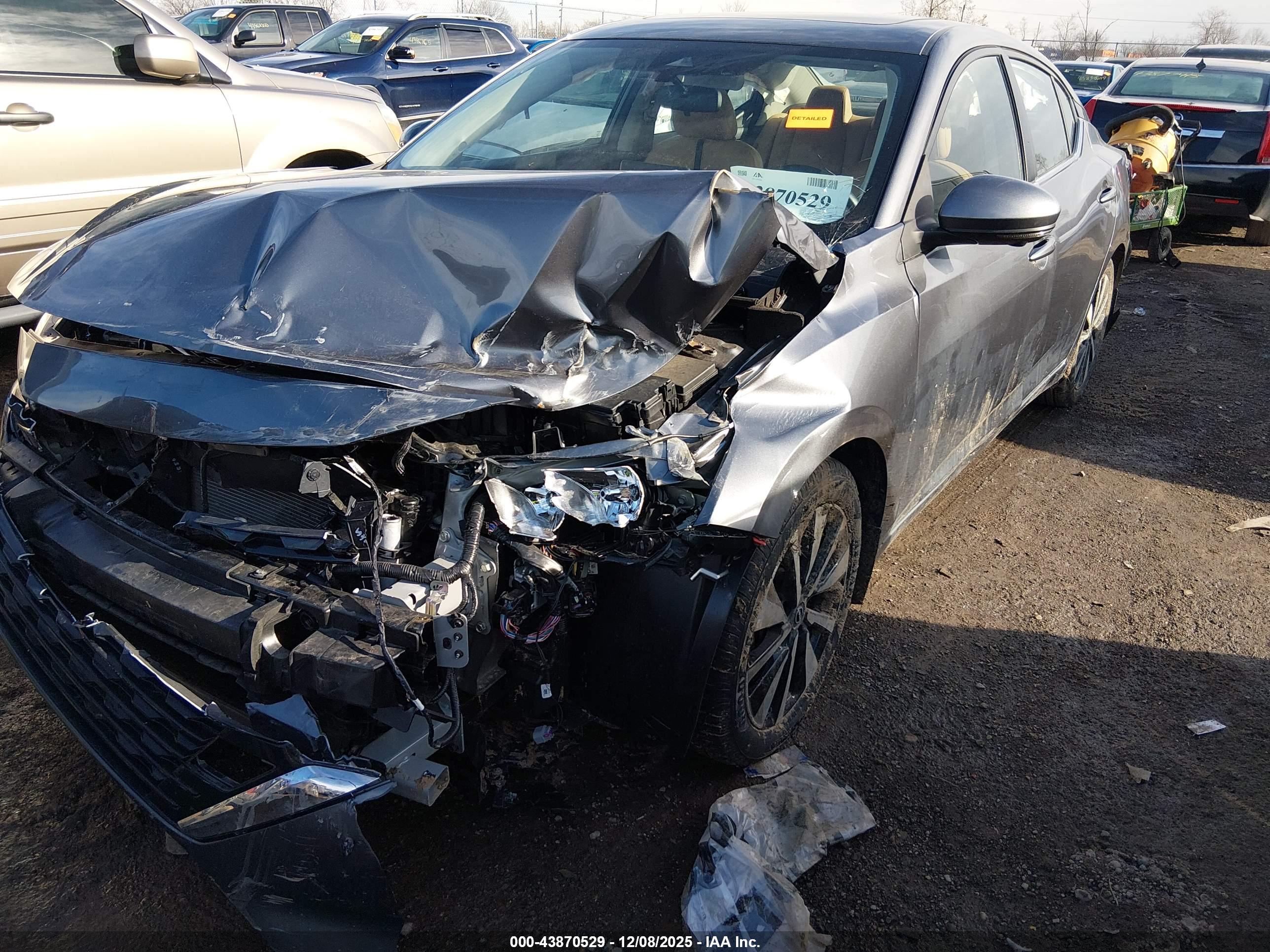 NISSAN SENTRA image 6