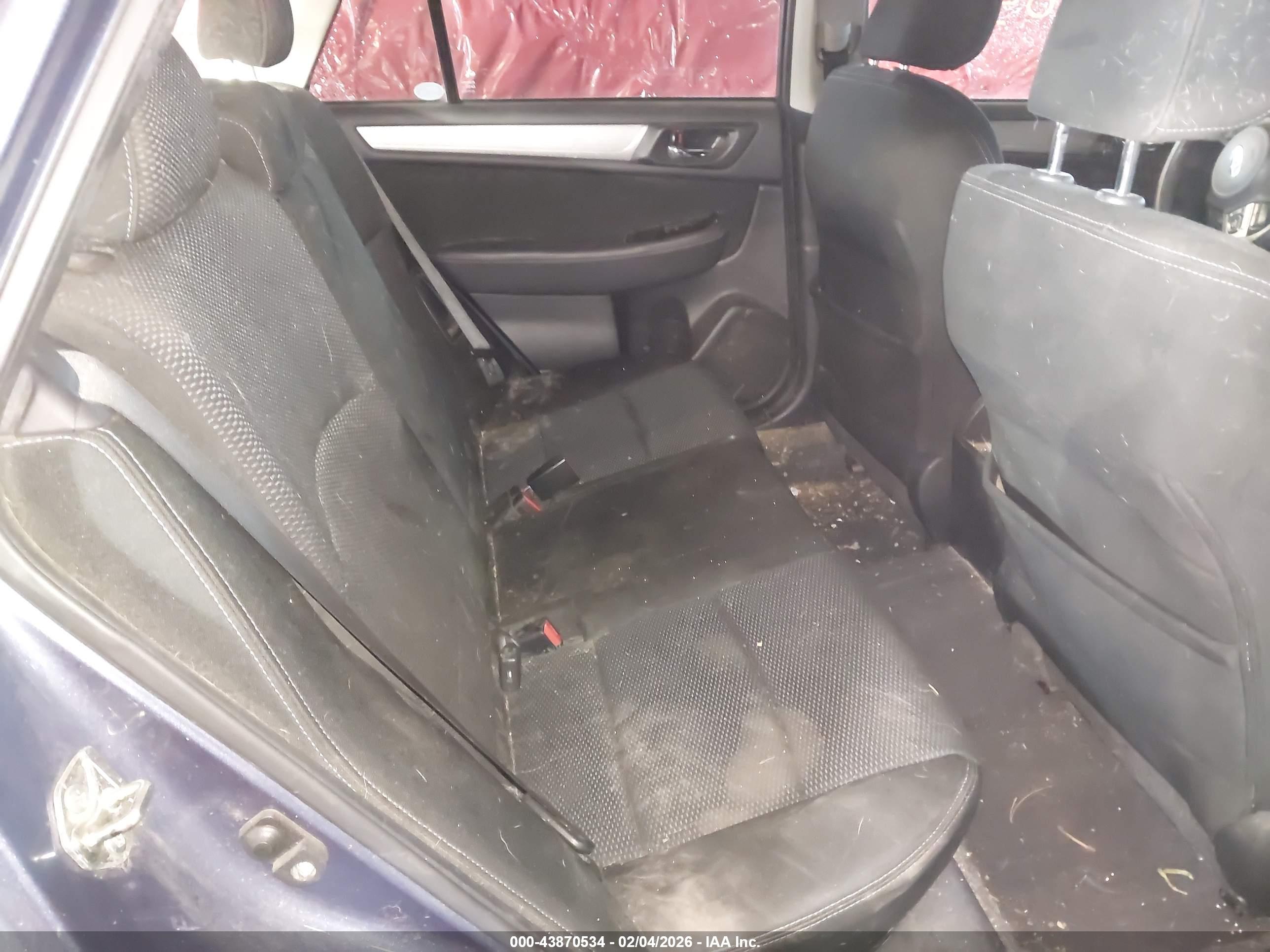 SUBARU OUTBACK image 8