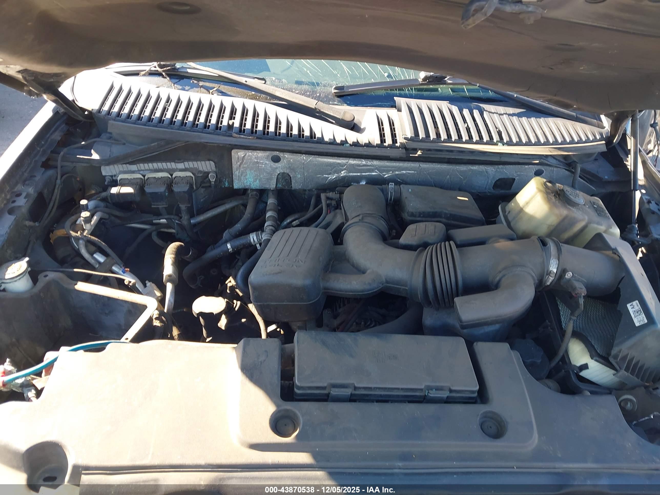 FORD EXPEDITION image 10