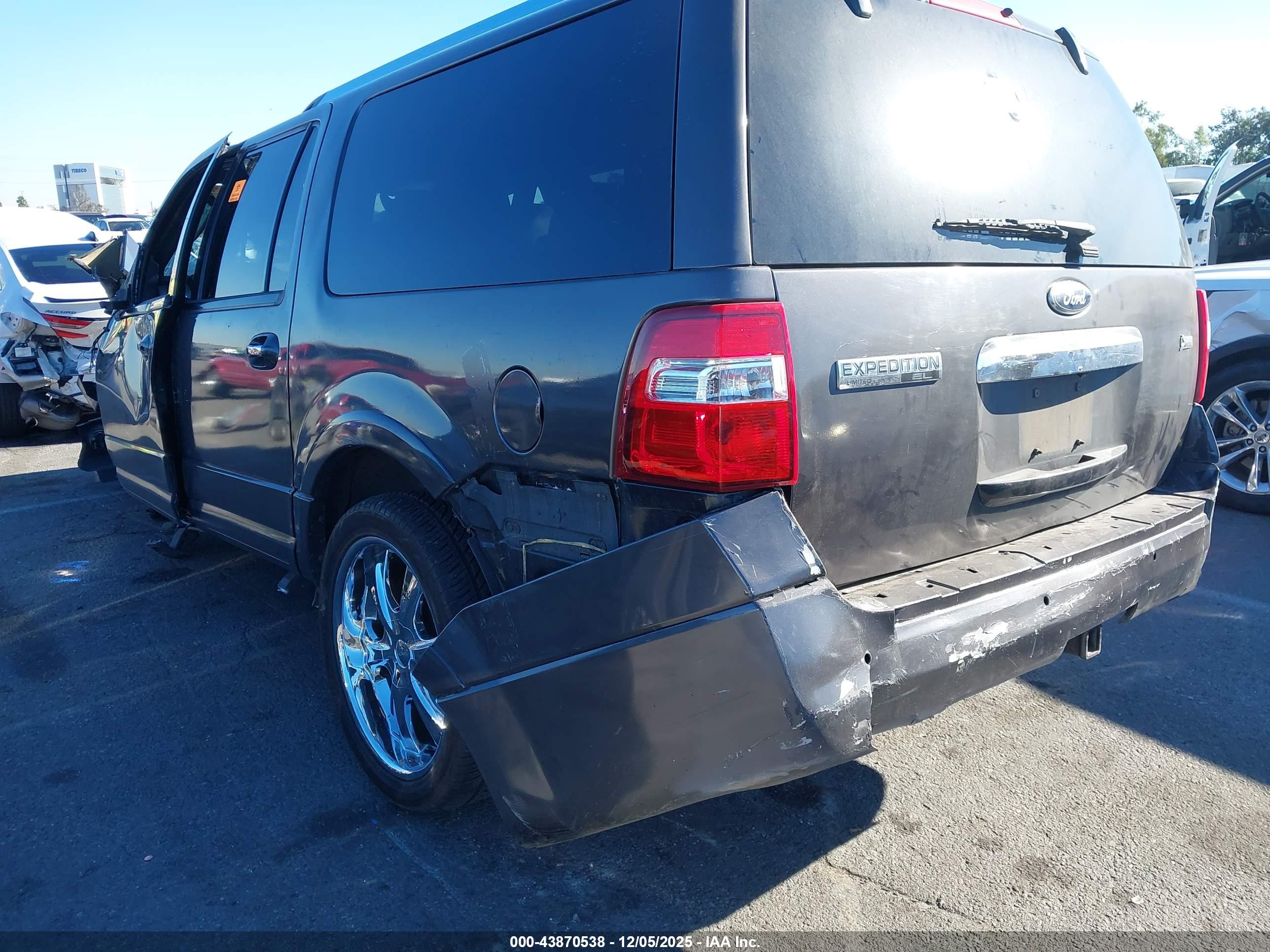 FORD EXPEDITION image 3
