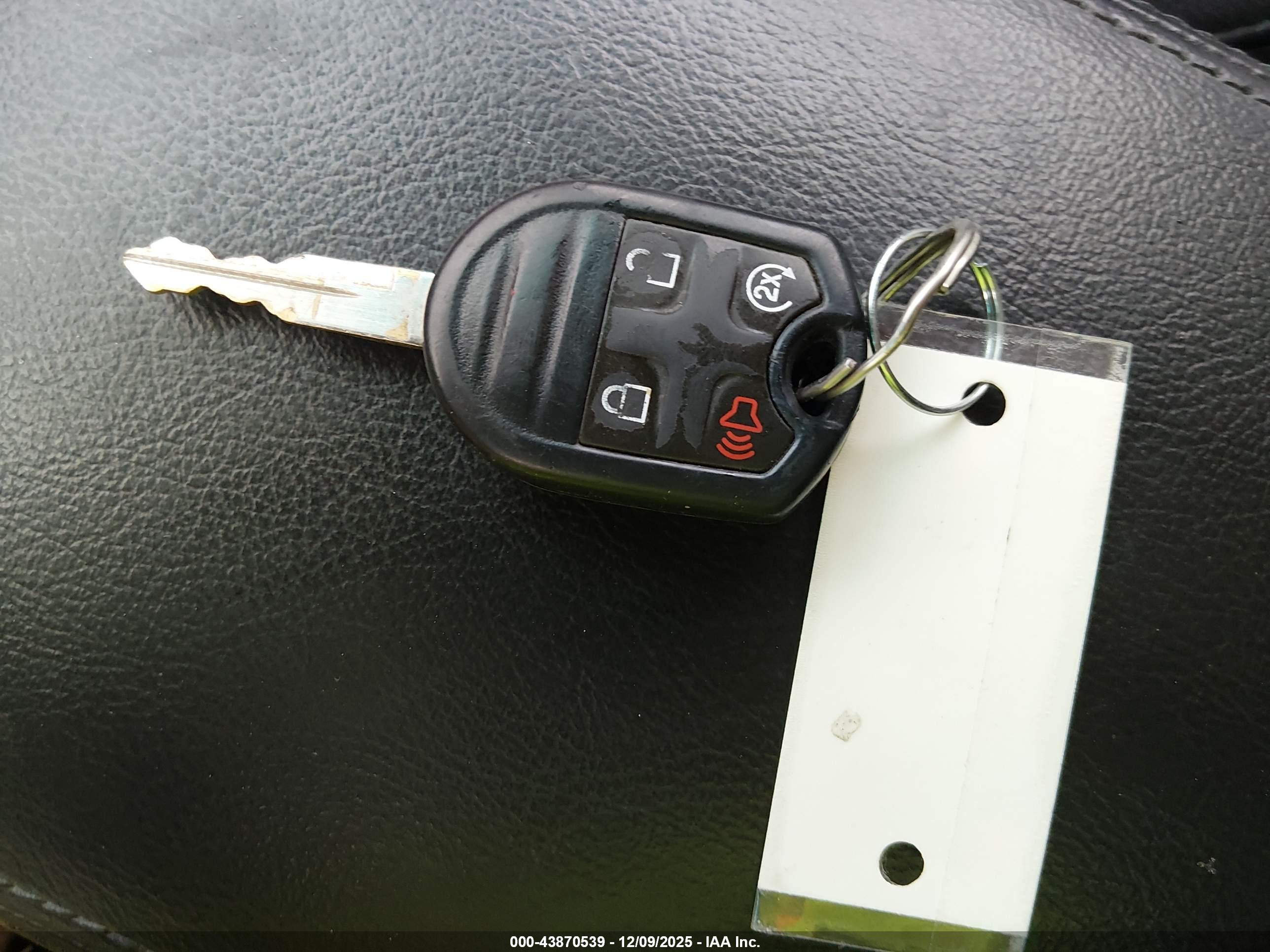 FORD EXPLORER image 11