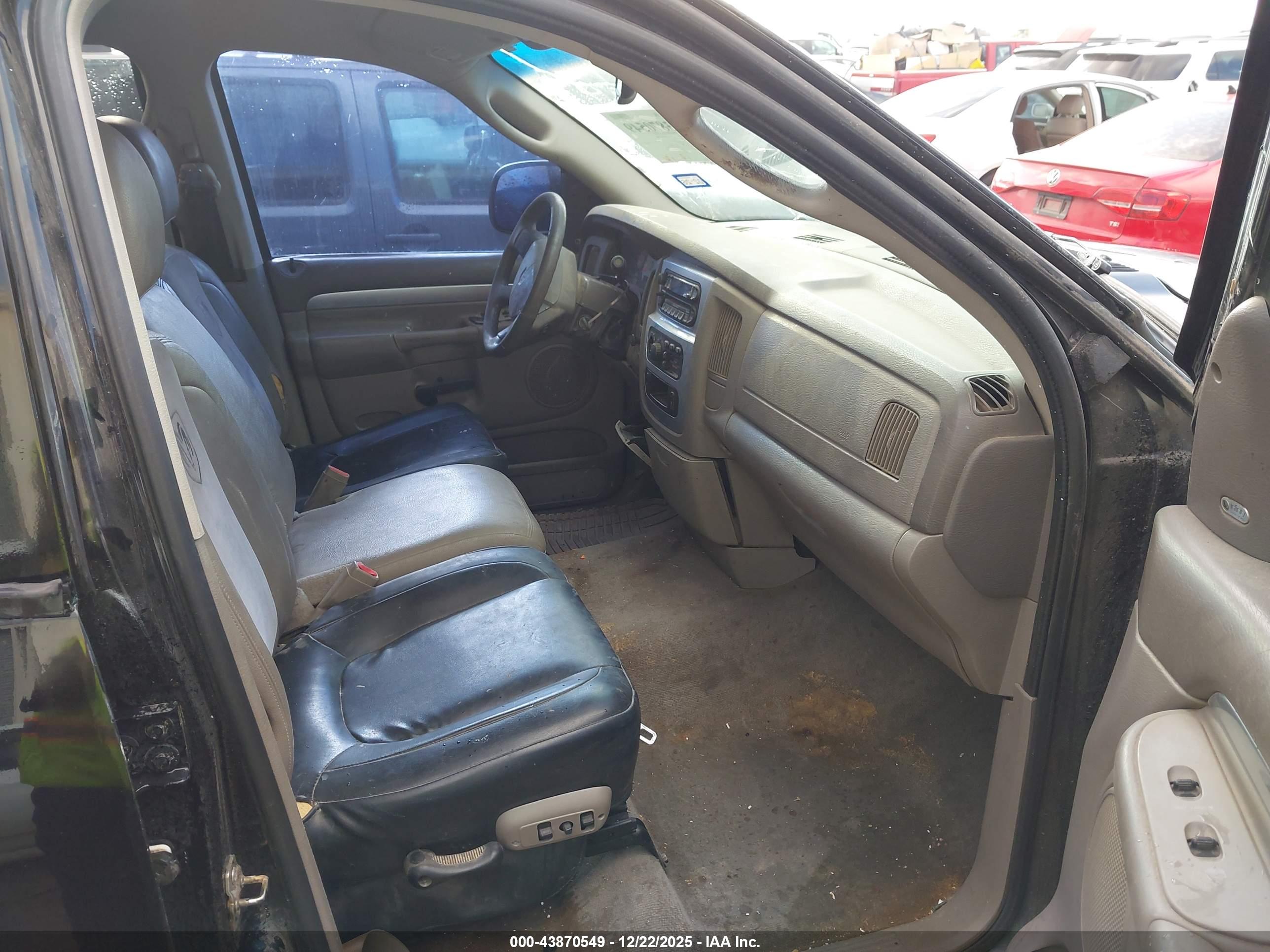 DODGE RAM image 5