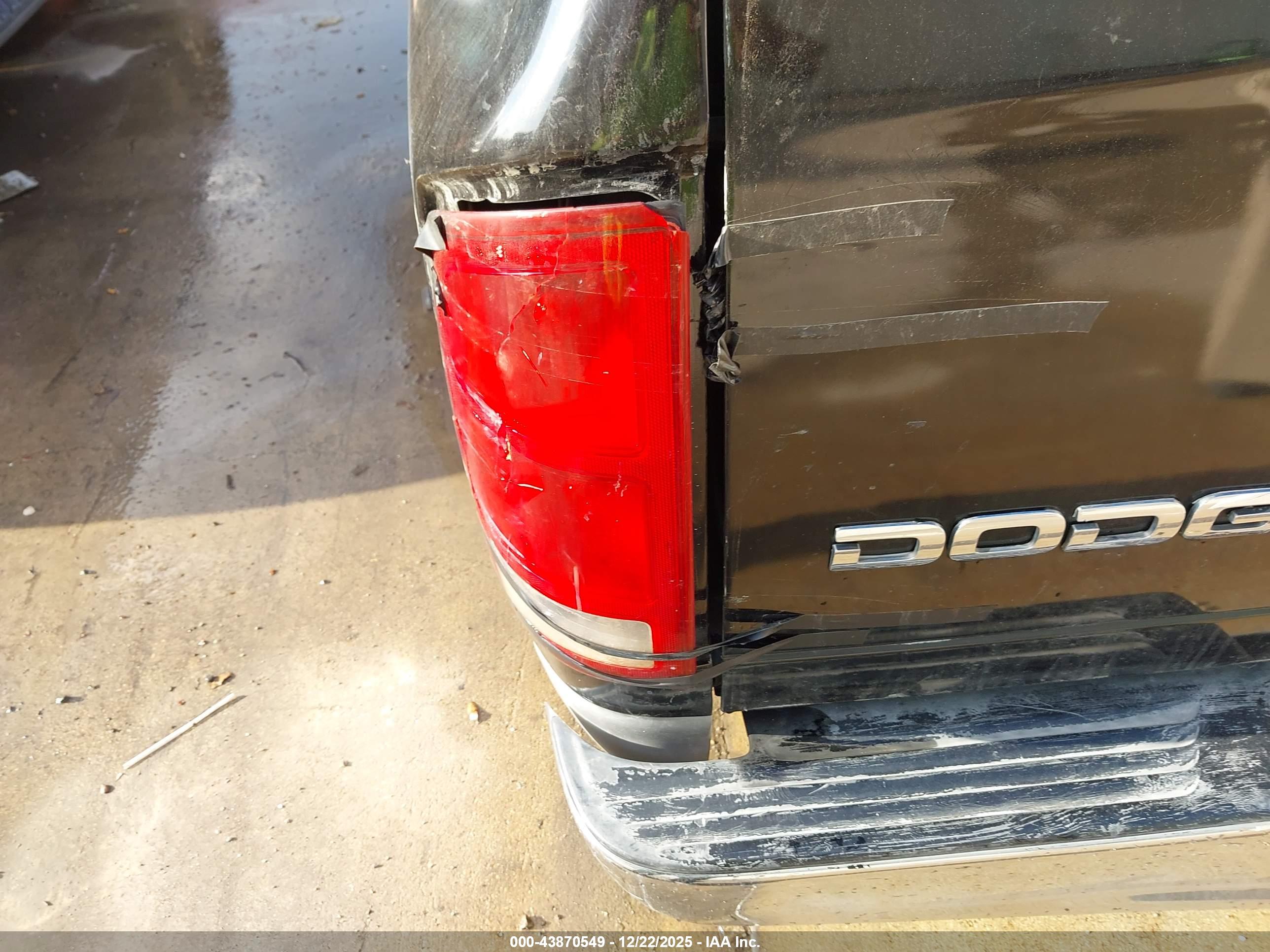 DODGE RAM image 6
