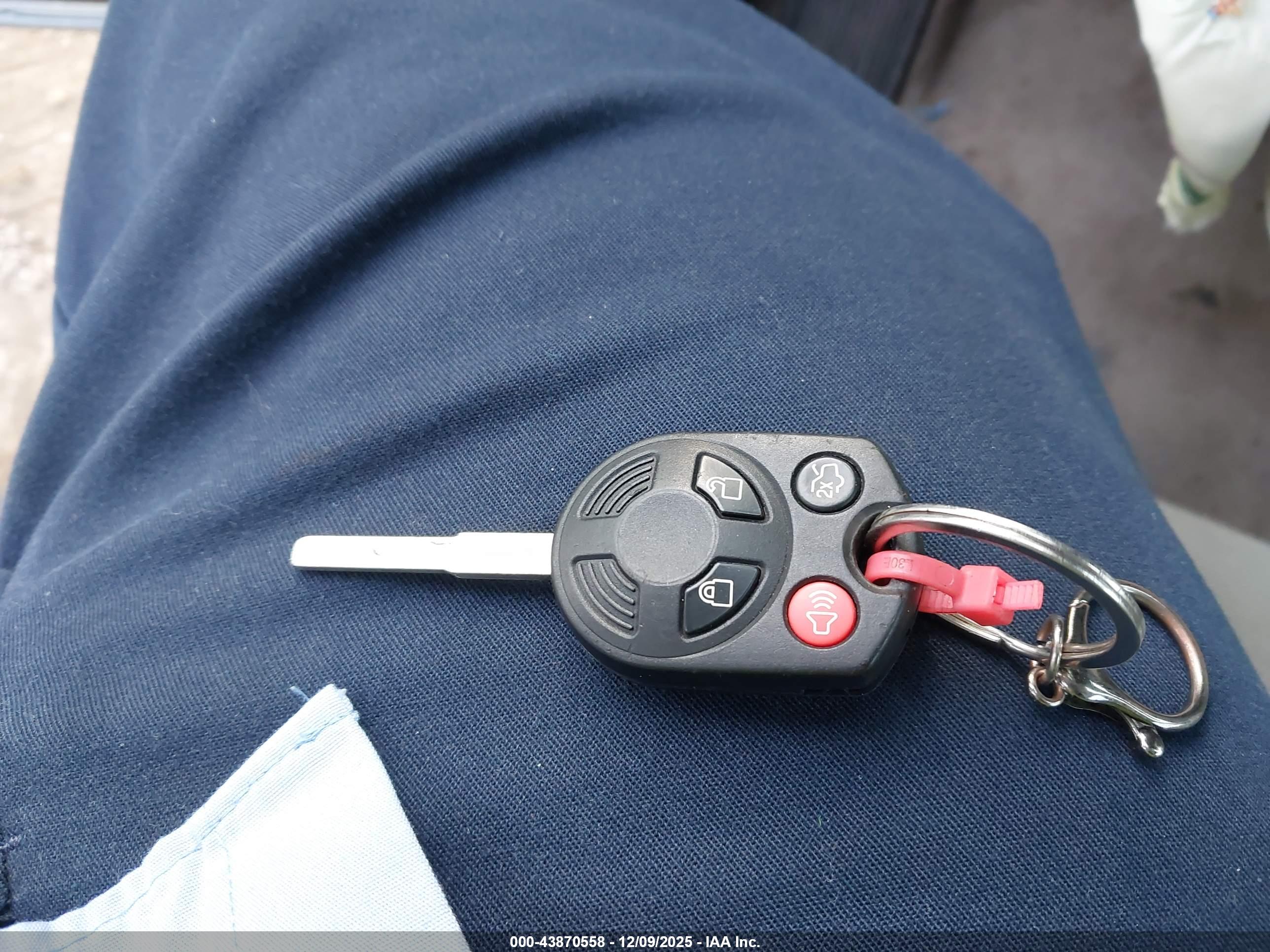 FORD ESCAPE image 11