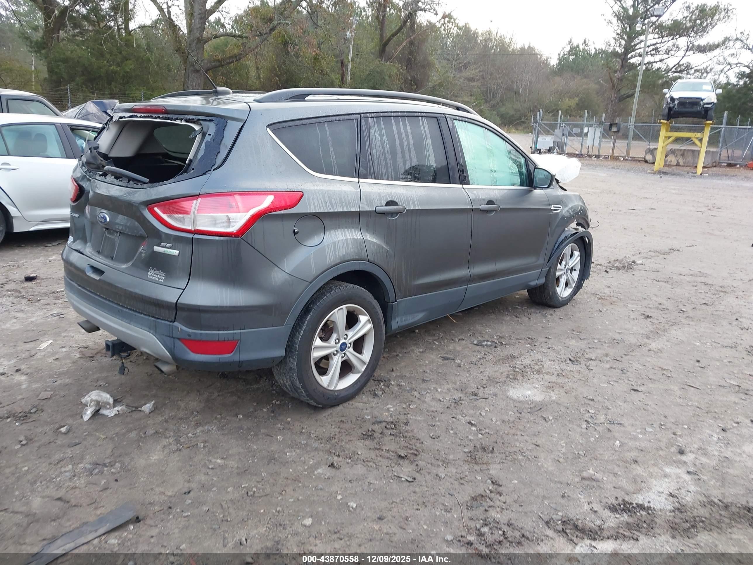 FORD ESCAPE image 4