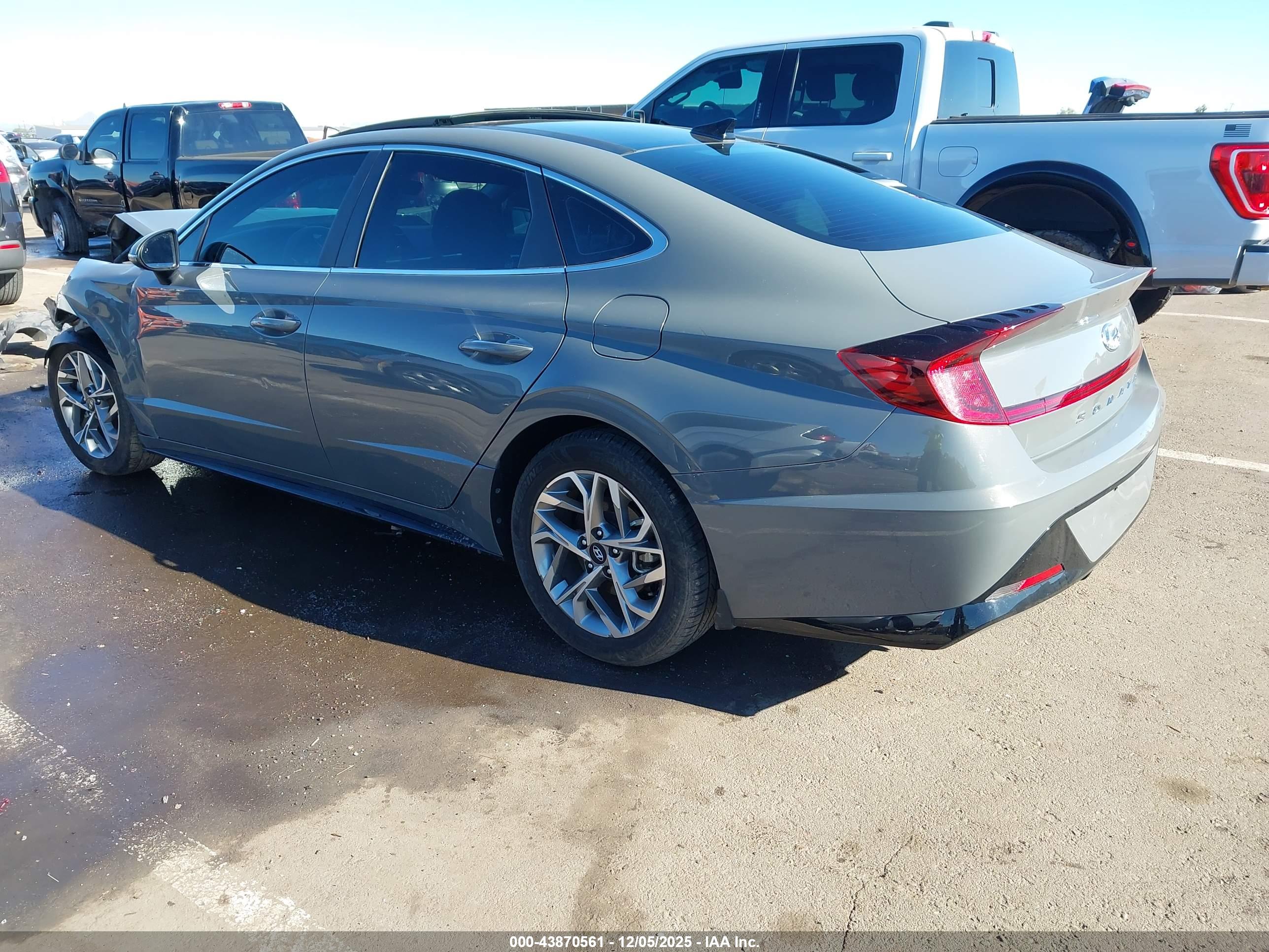 HYUNDAI SONATA image 3
