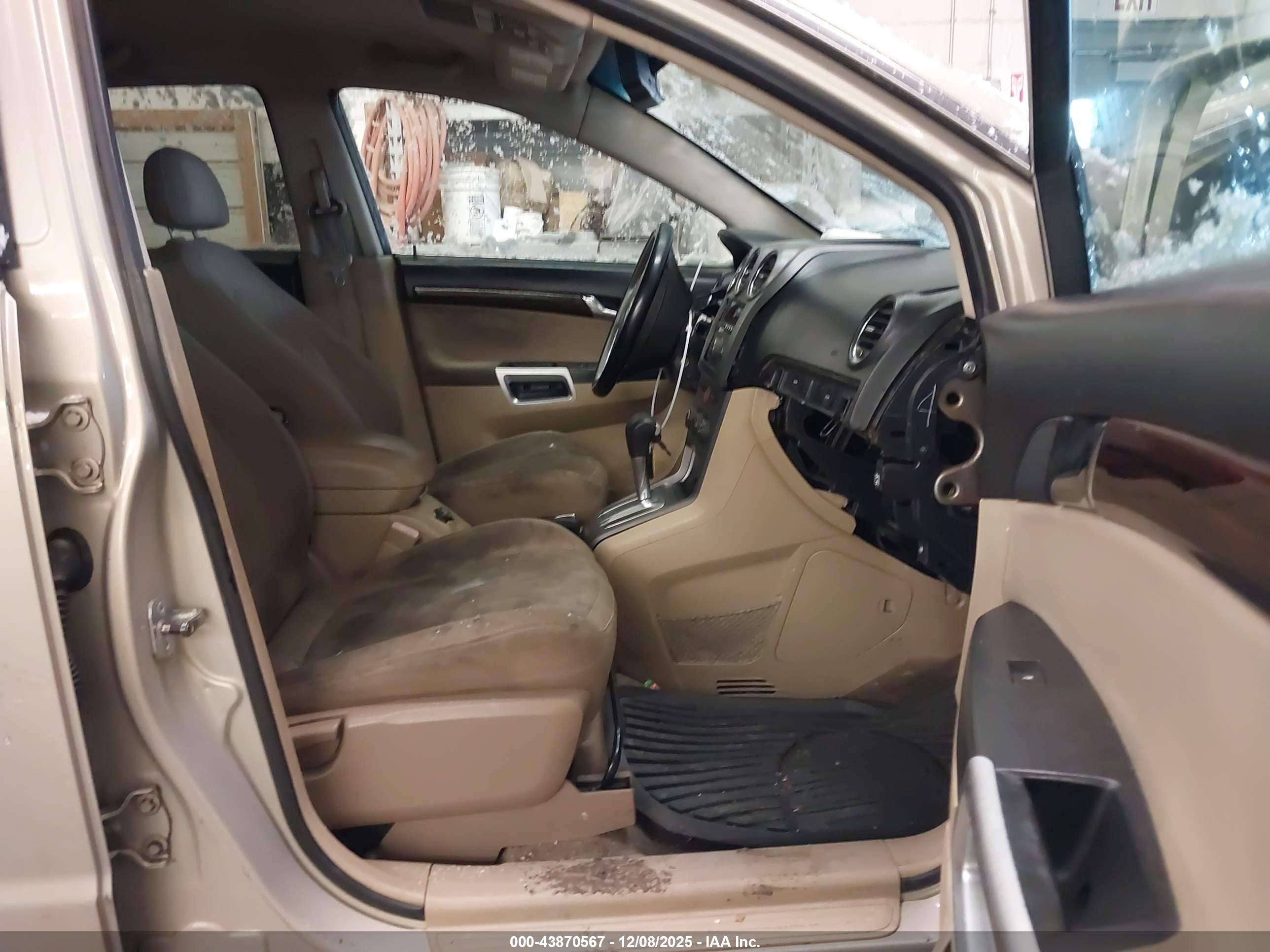 SATURN VUE image 5