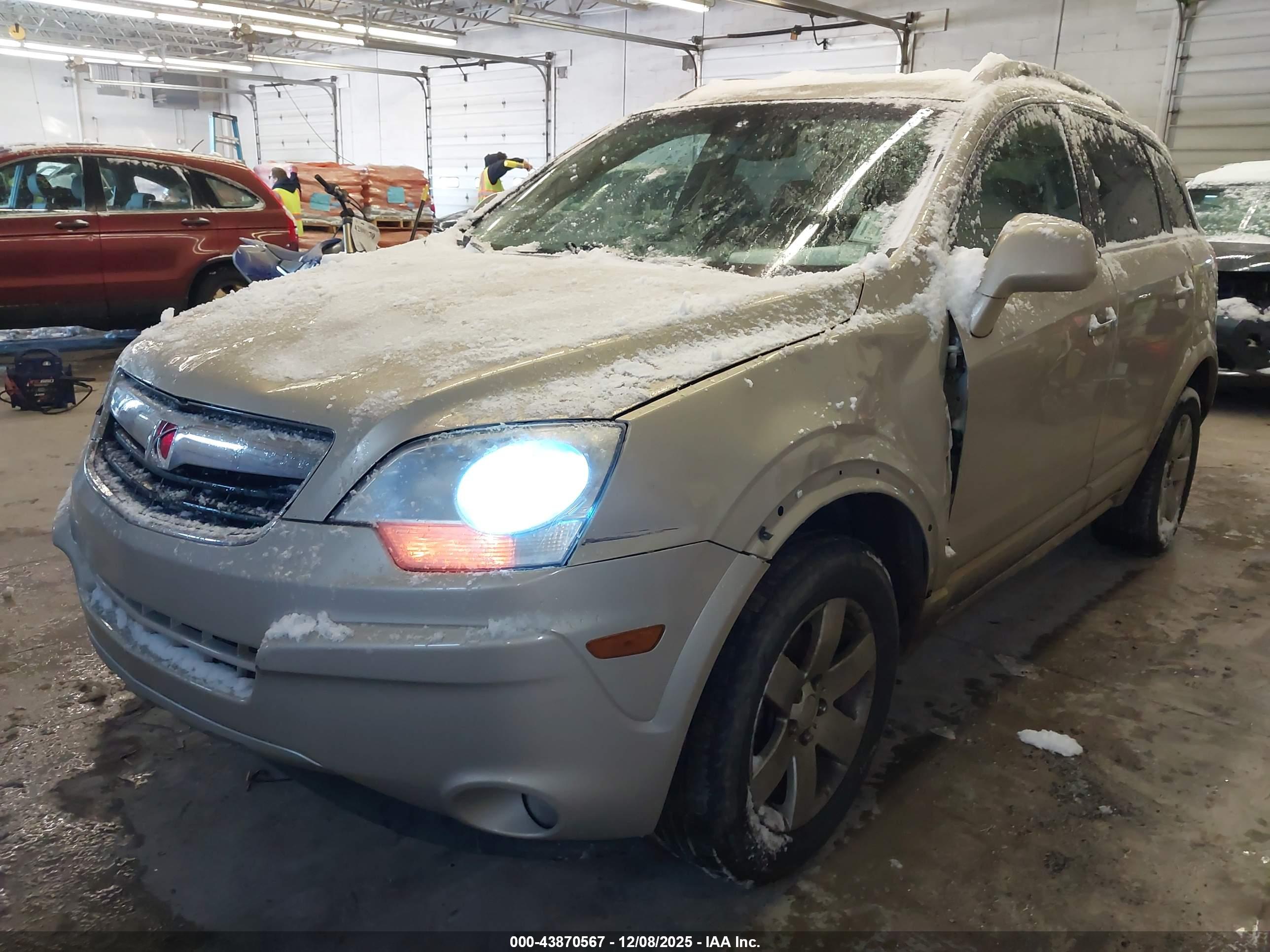 SATURN VUE image 6