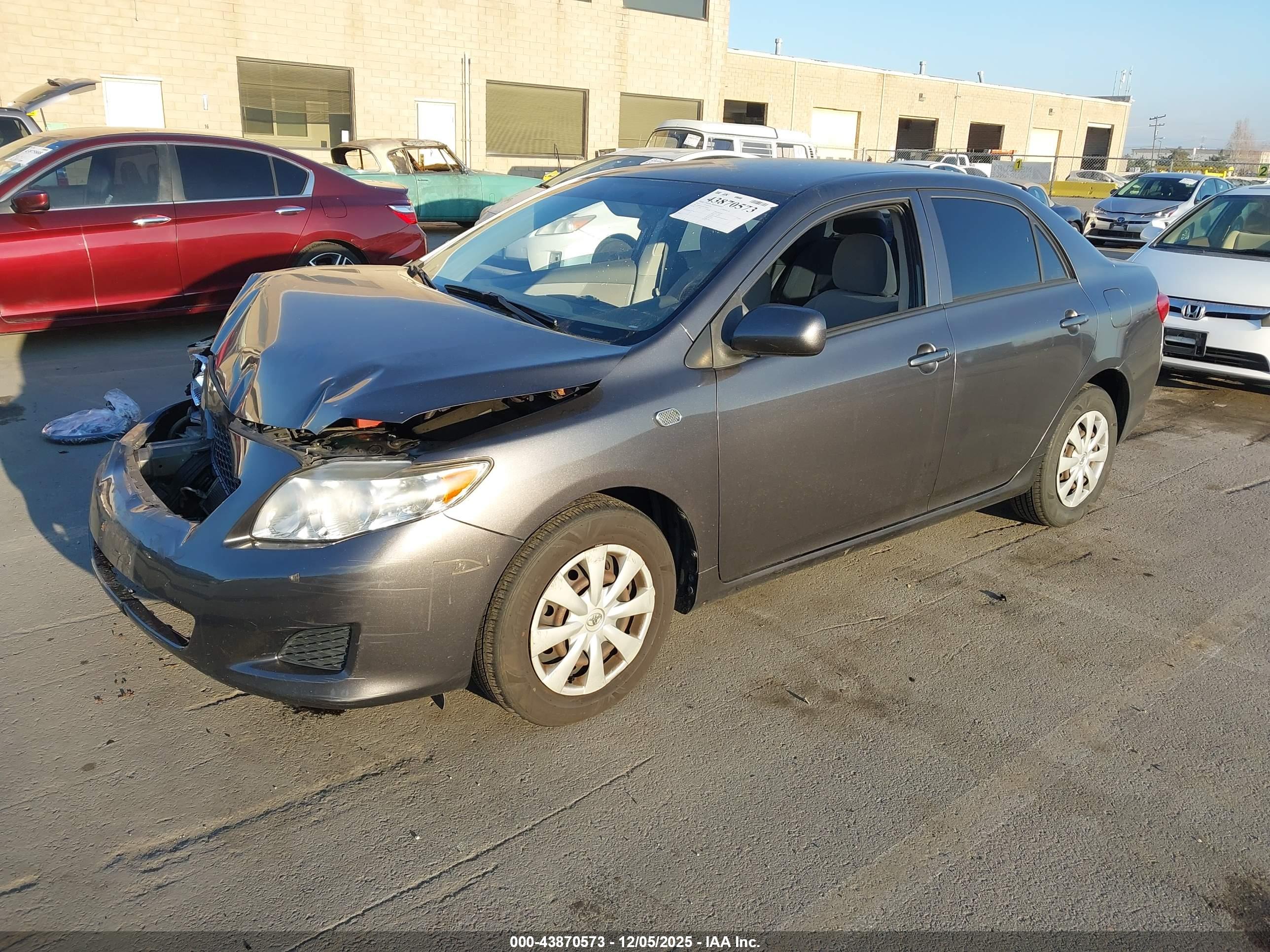 TOYOTA COROLLA image 2