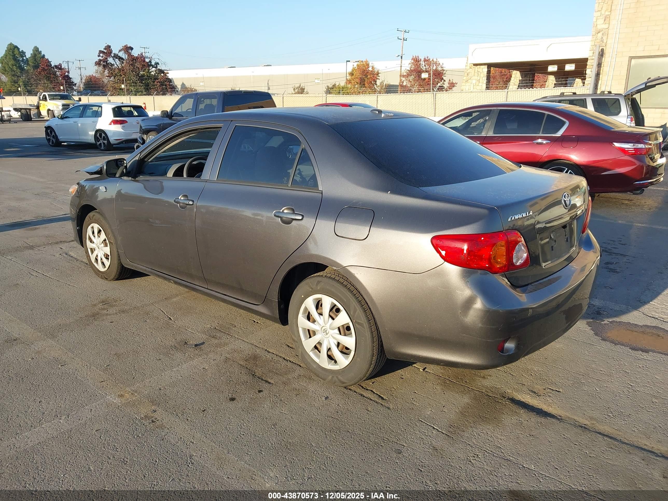TOYOTA COROLLA image 3