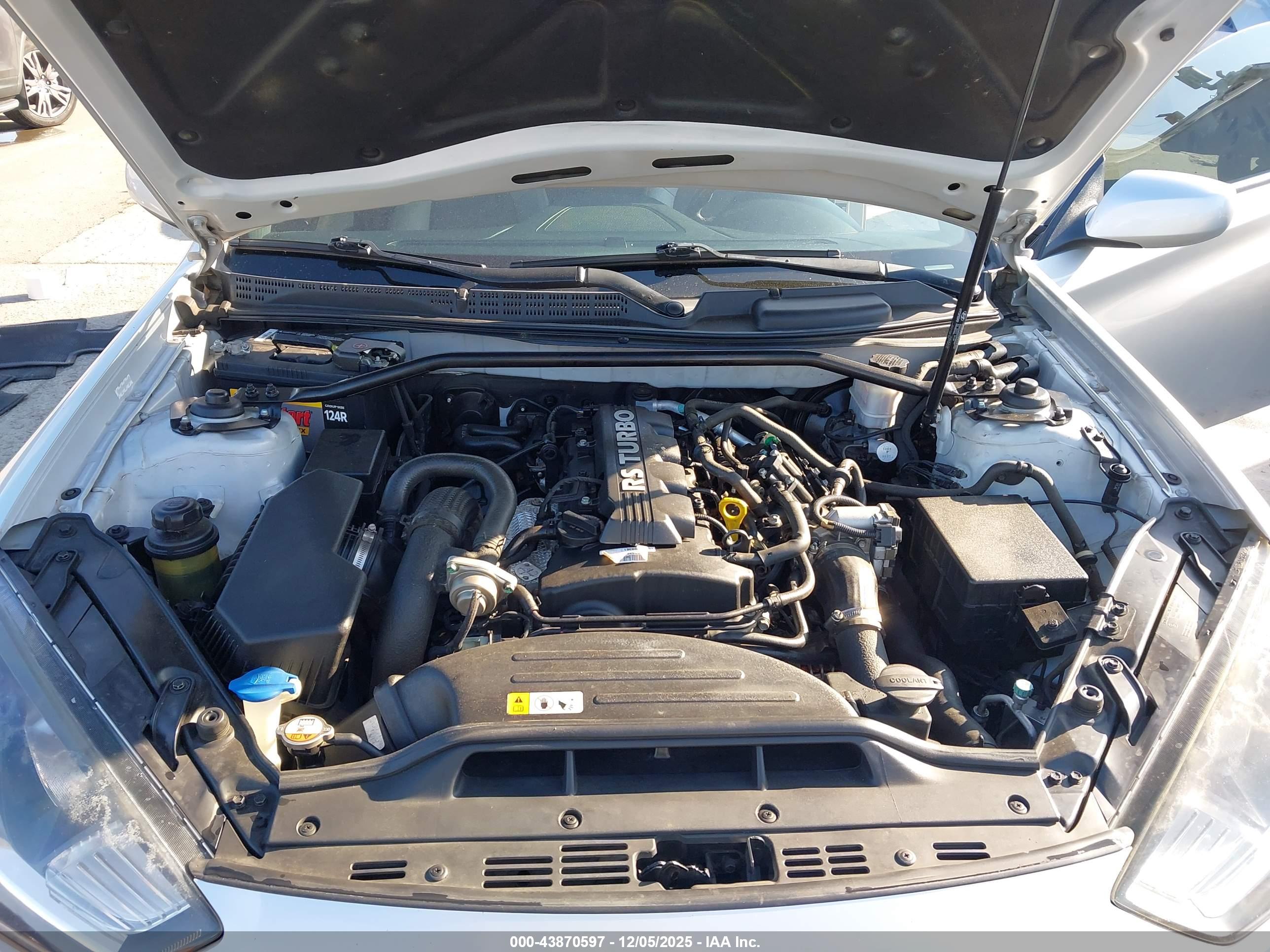 HYUNDAI GENESIS image 10