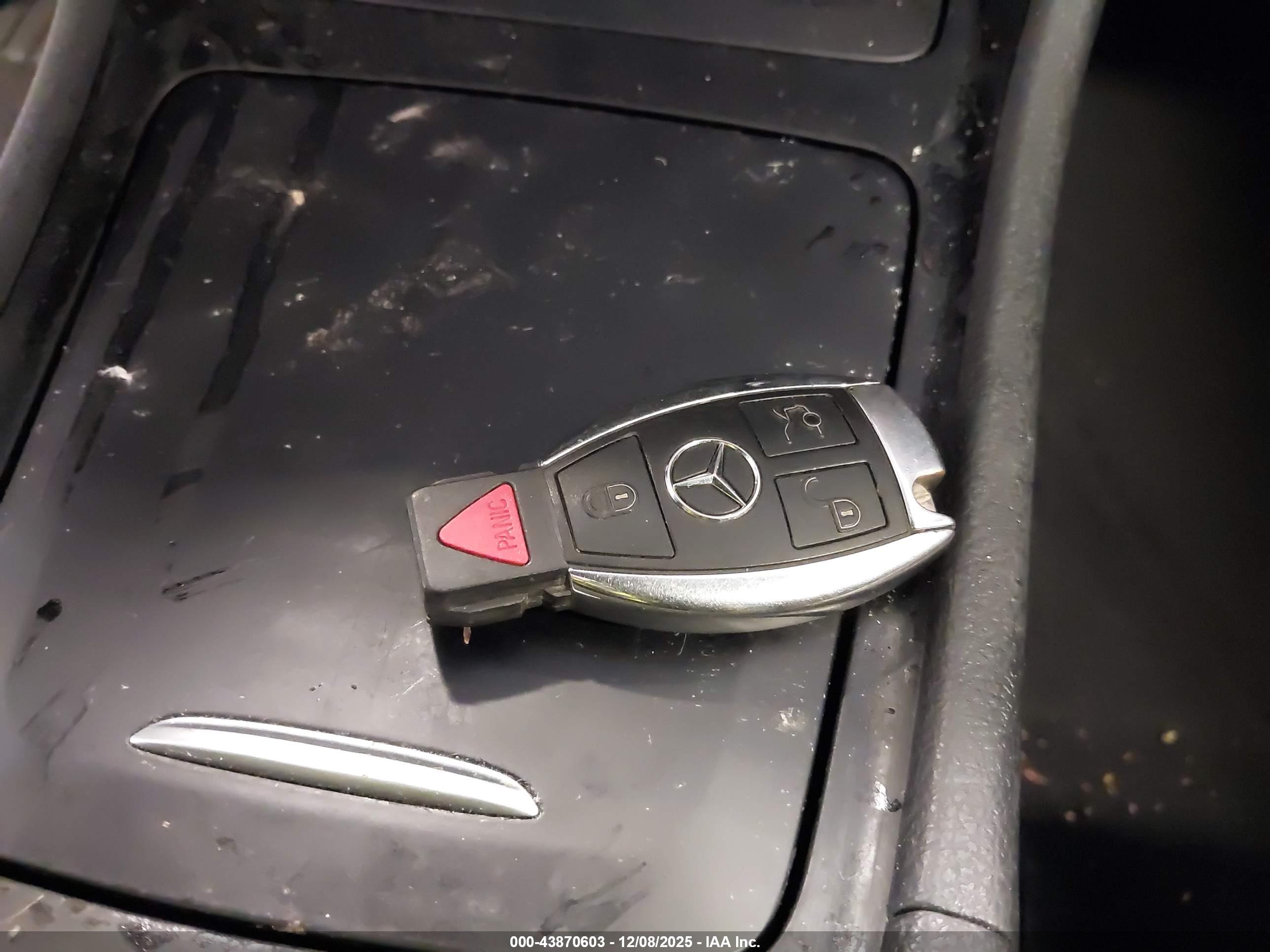 MERCEDES-BENZ GLA image 11