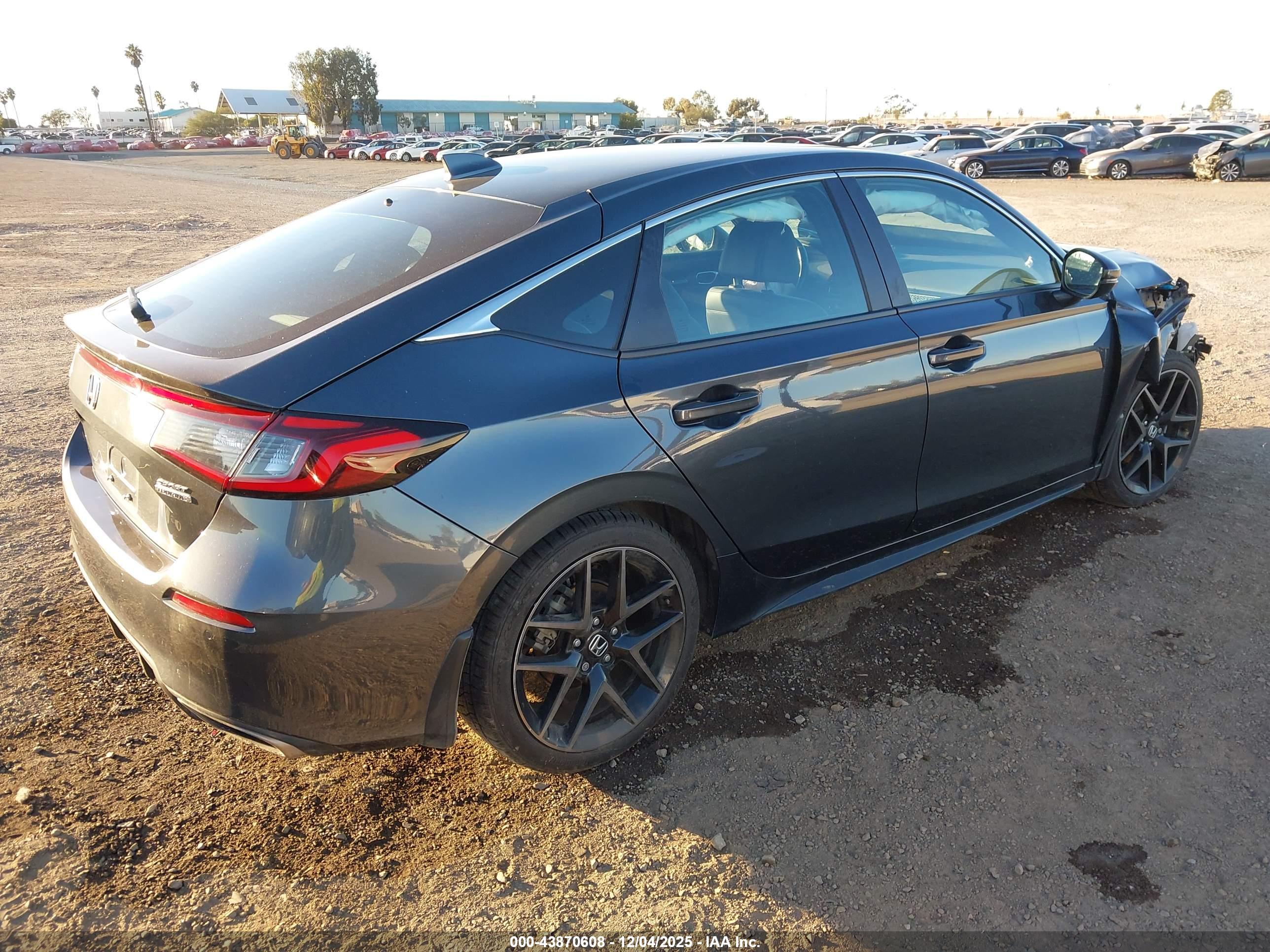 HONDA CIVIC image 4