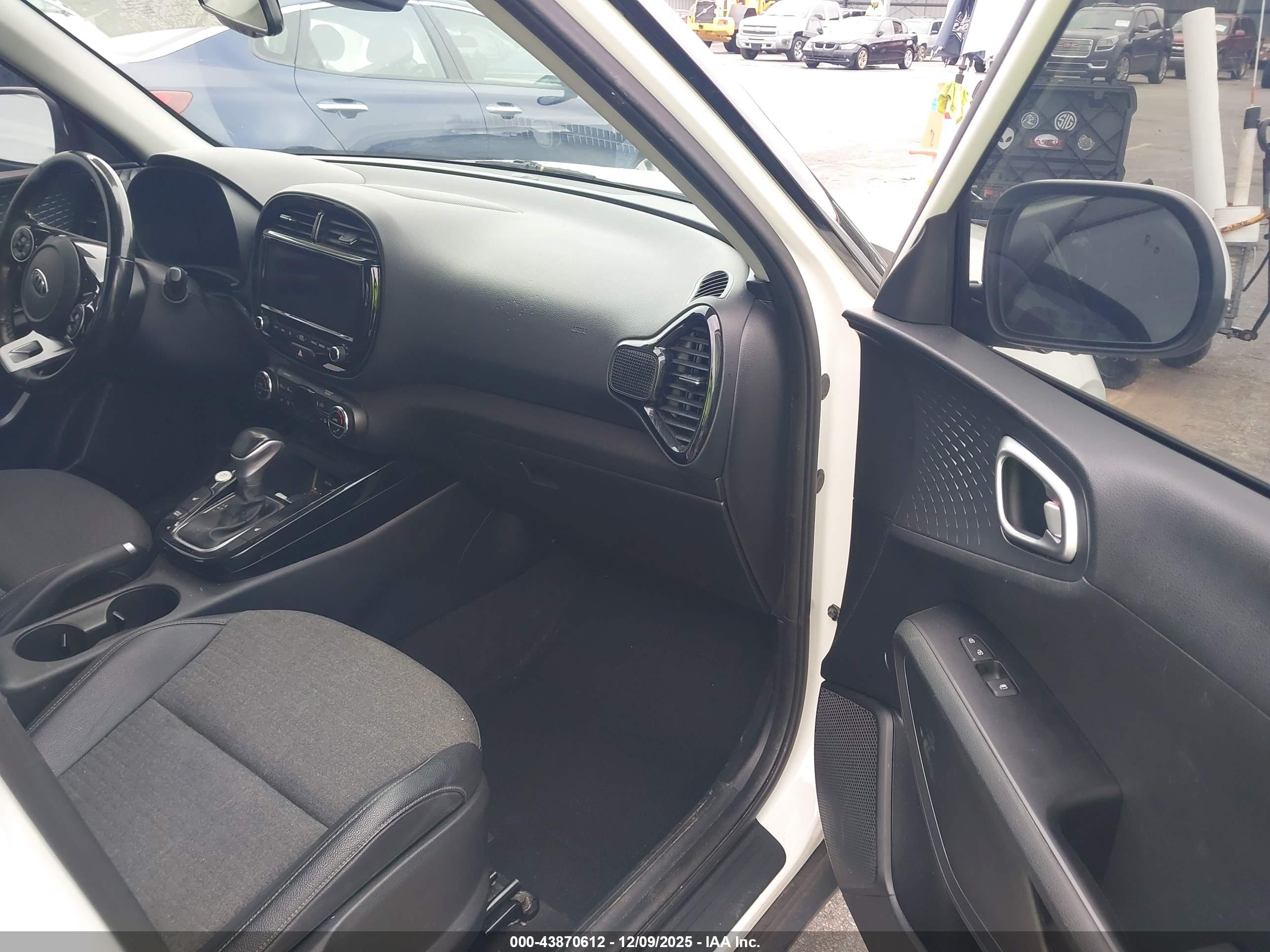 KIA SOUL image 5