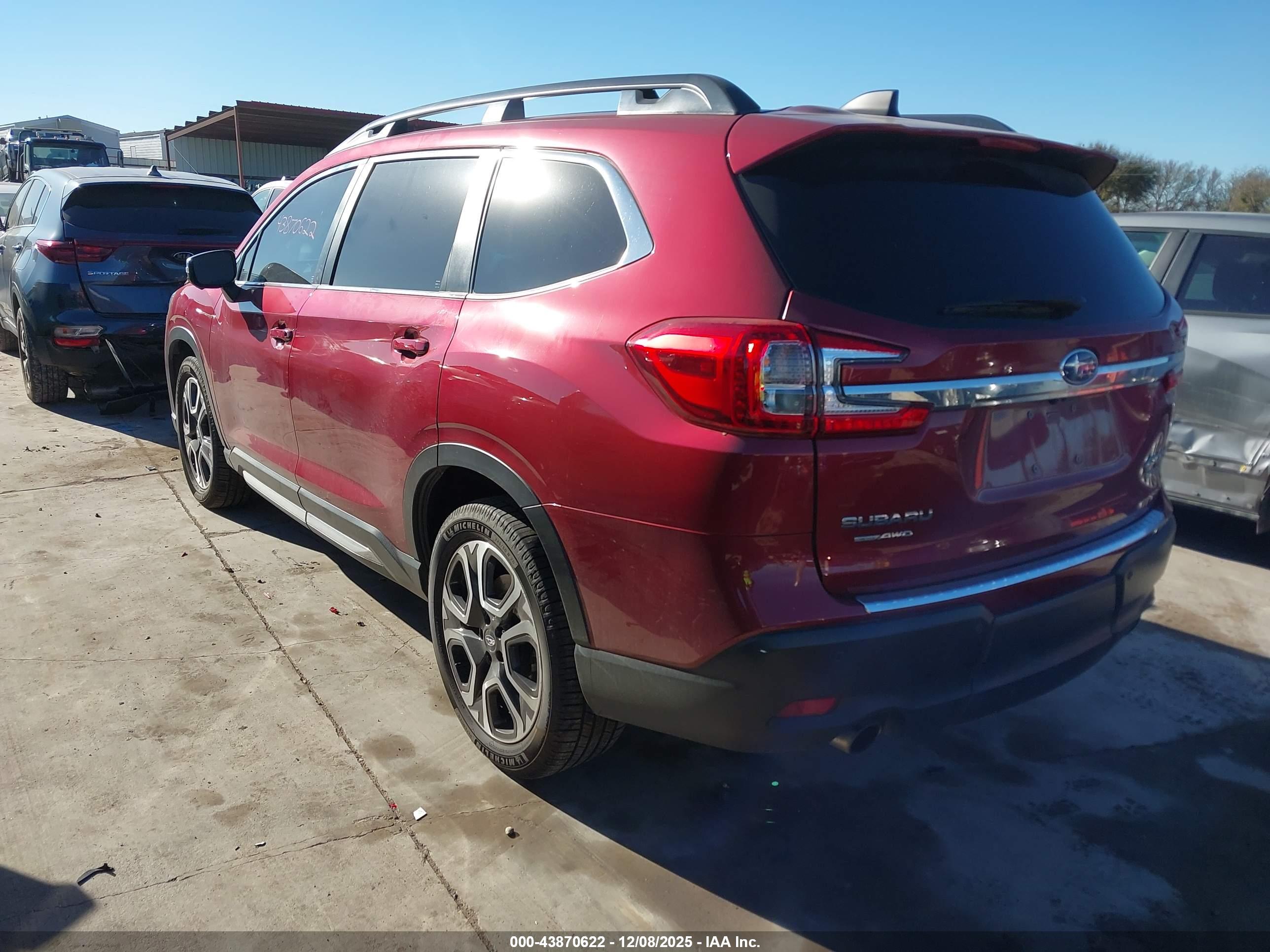 SUBARU ASCENT image 3