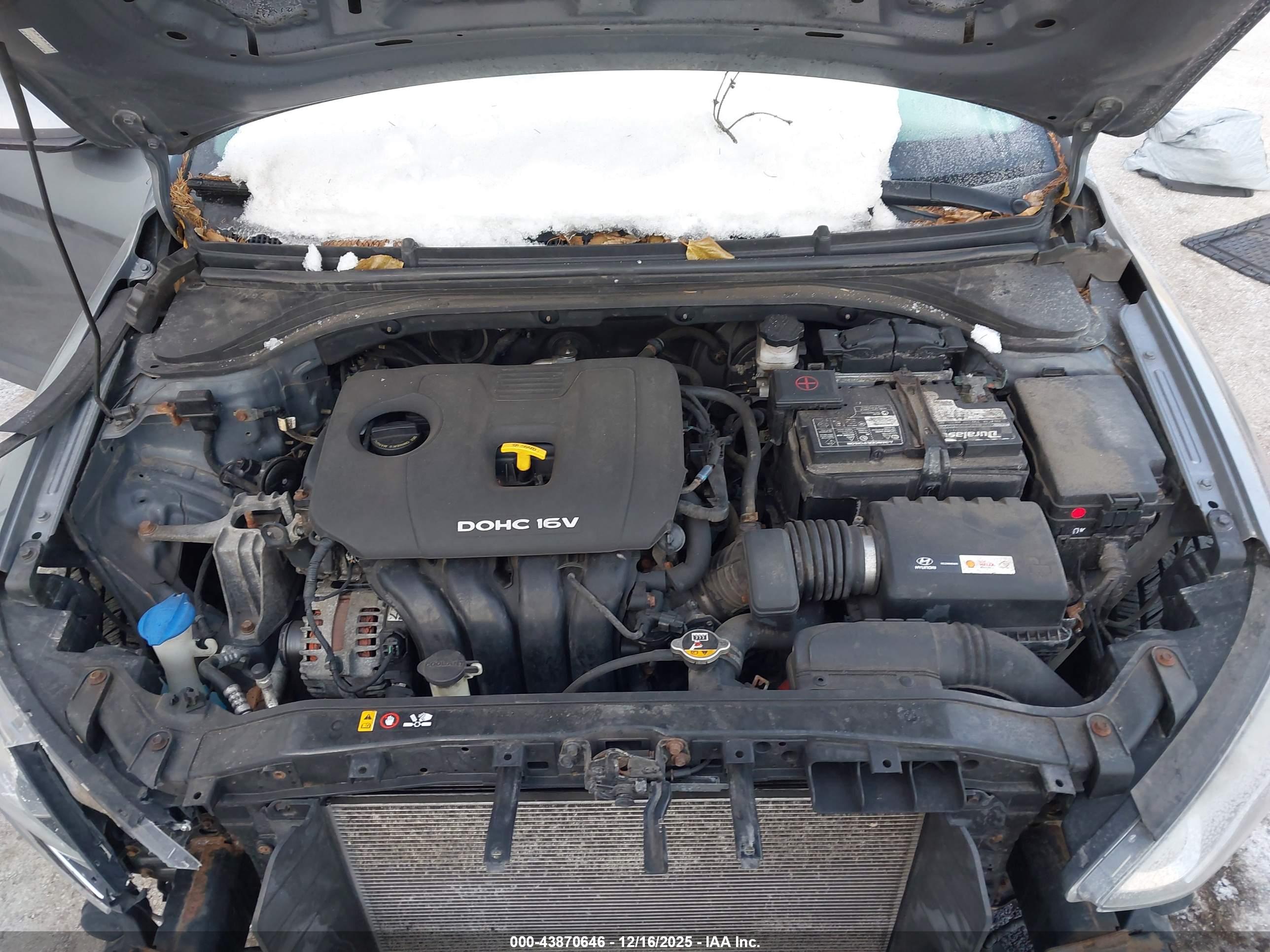 HYUNDAI ELANTRA image 10