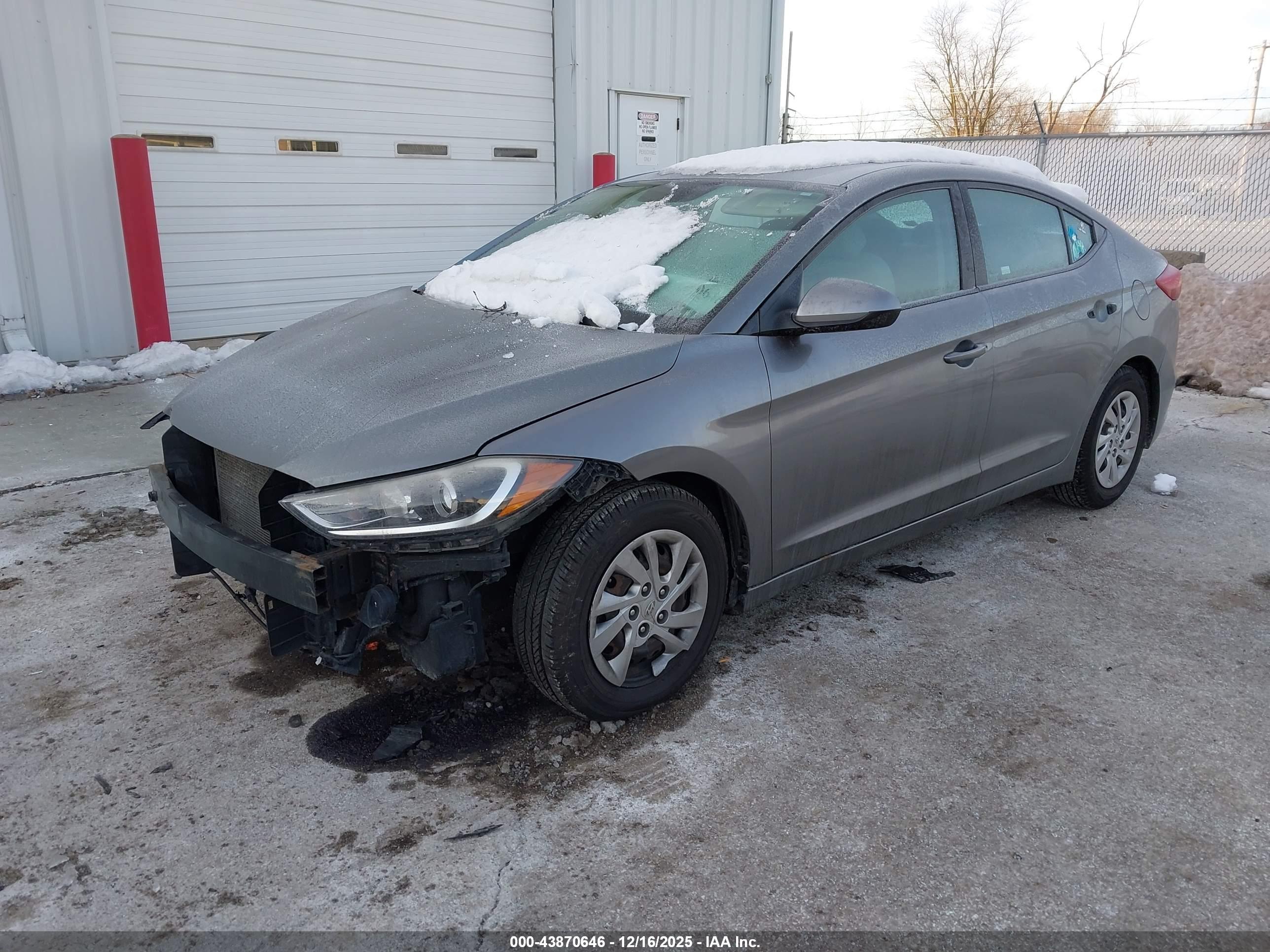 HYUNDAI ELANTRA image 2