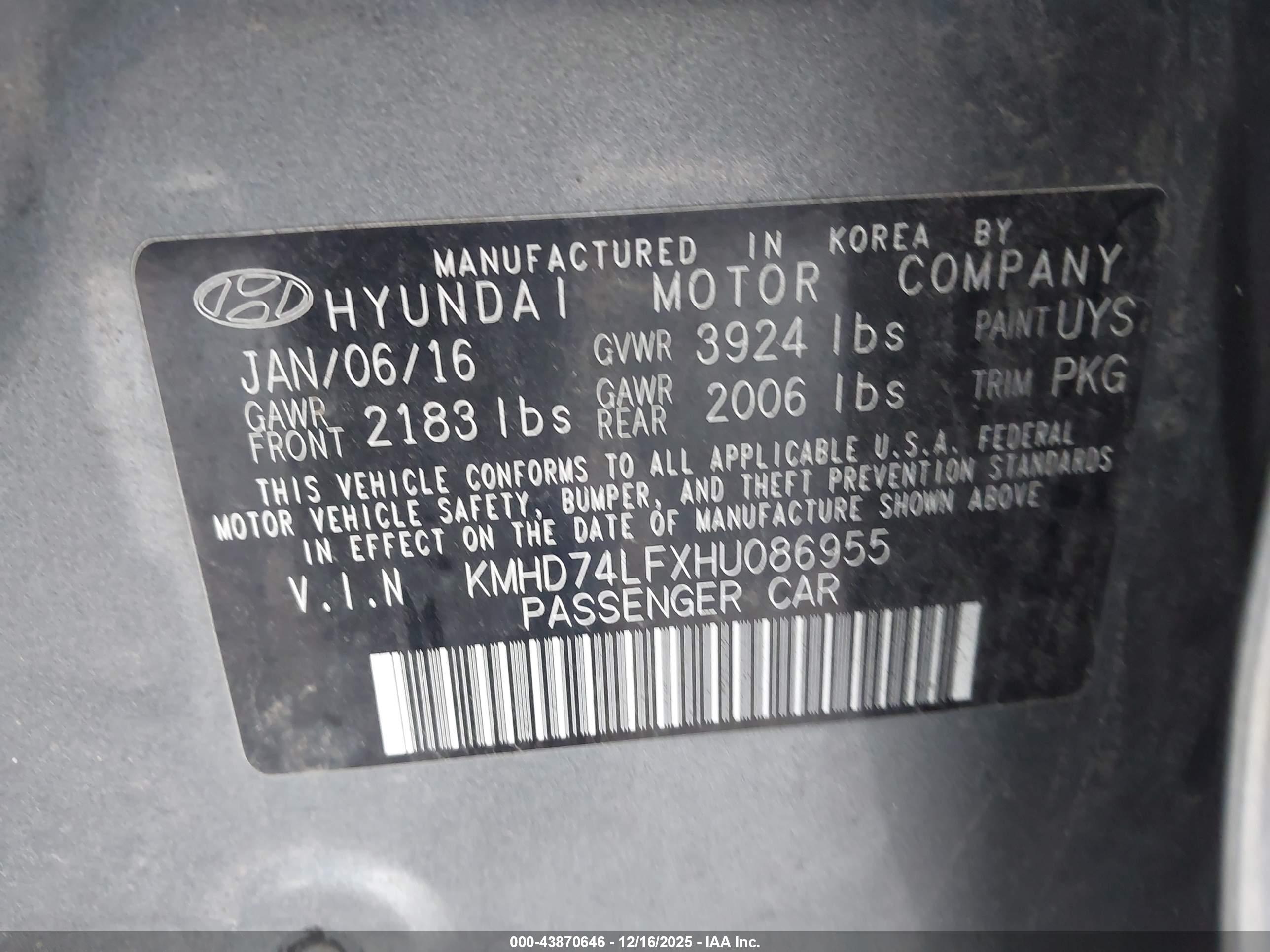 HYUNDAI ELANTRA image 9