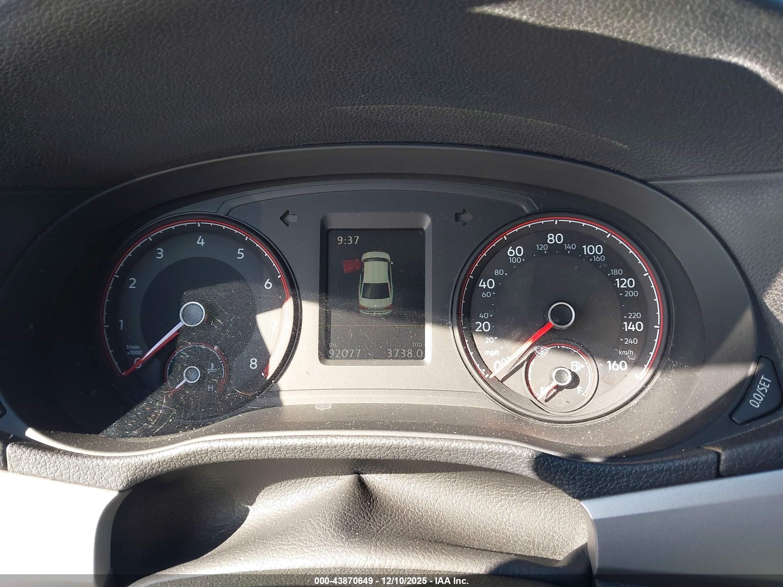 VOLKSWAGEN PASSAT image 7