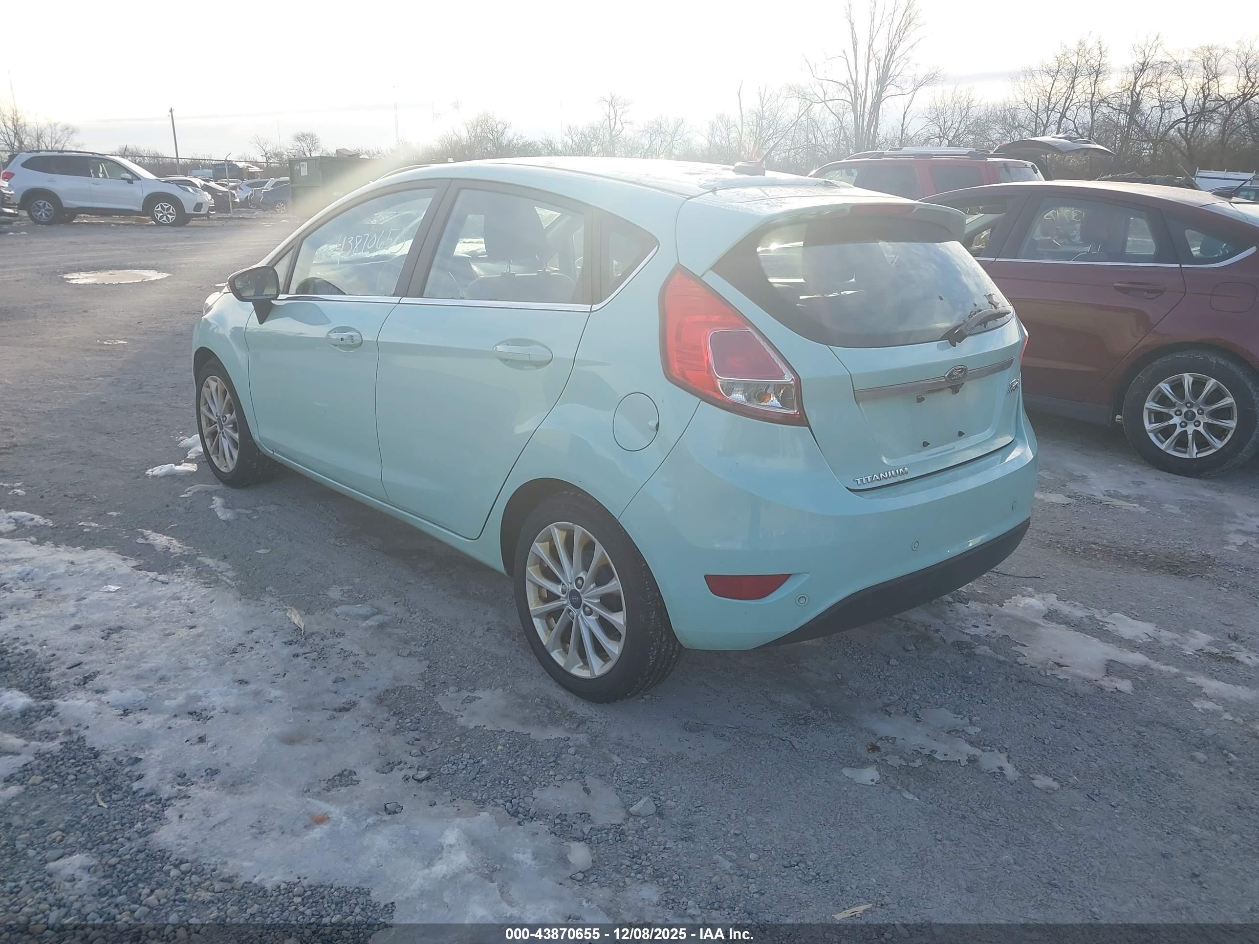 FORD FIESTA image 3