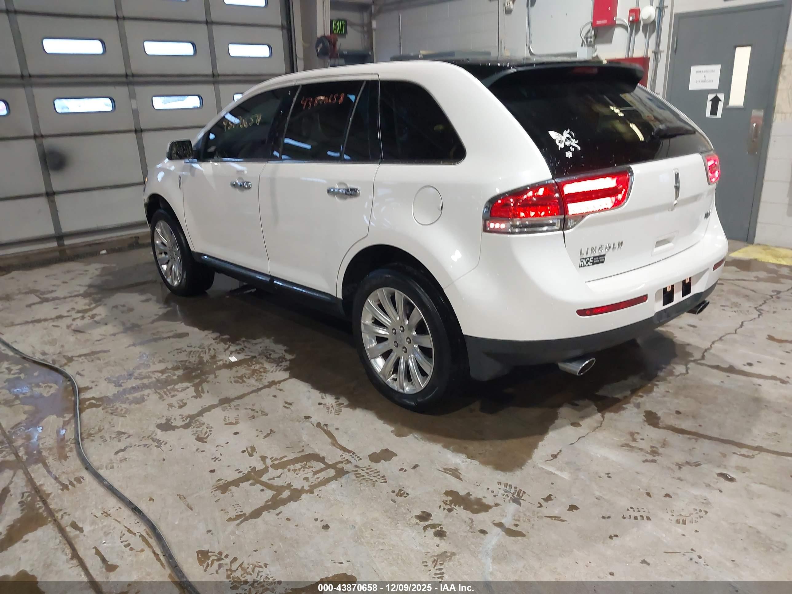 LINCOLN MKX image 3