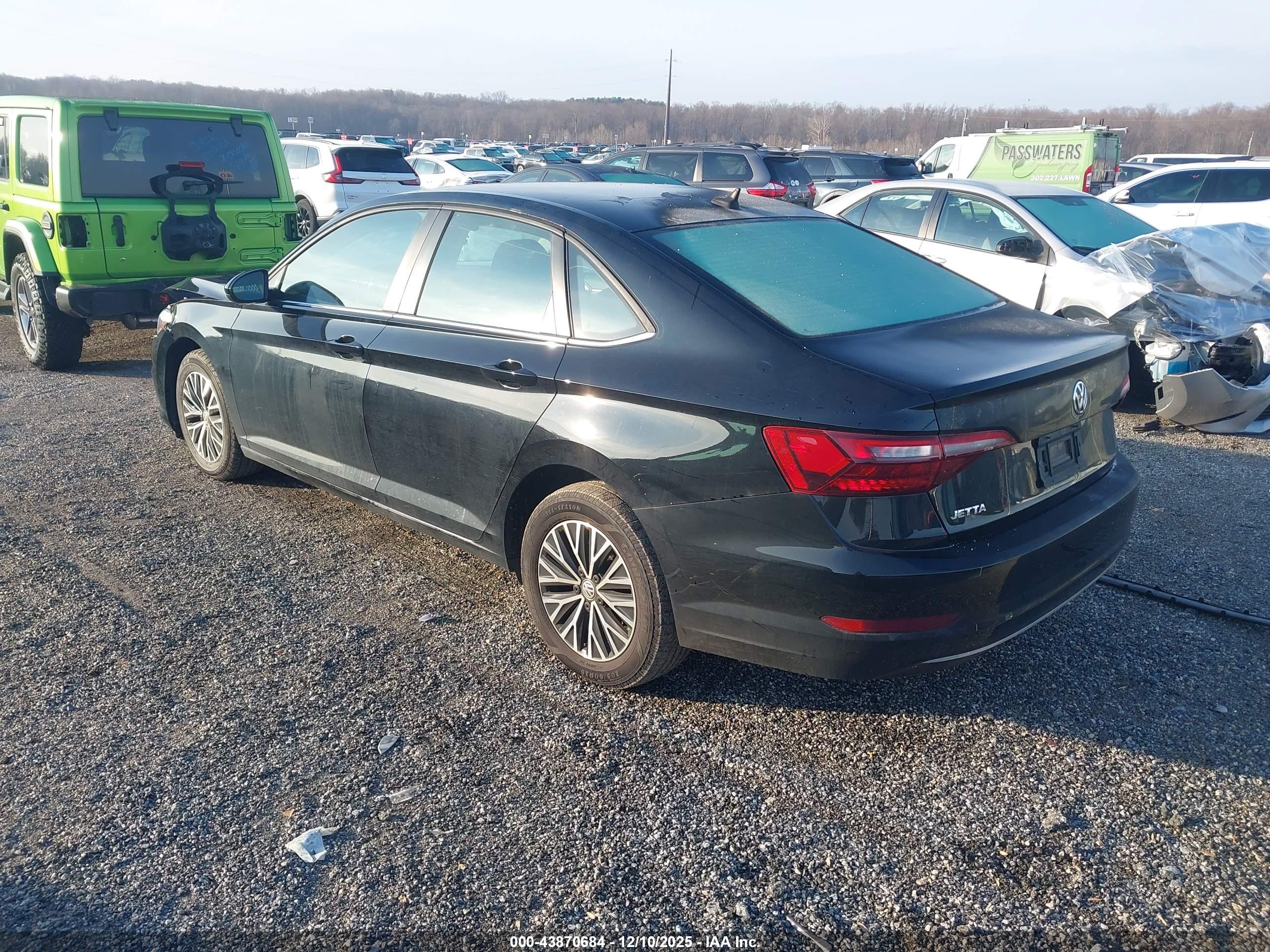 VOLKSWAGEN JETTA image 3