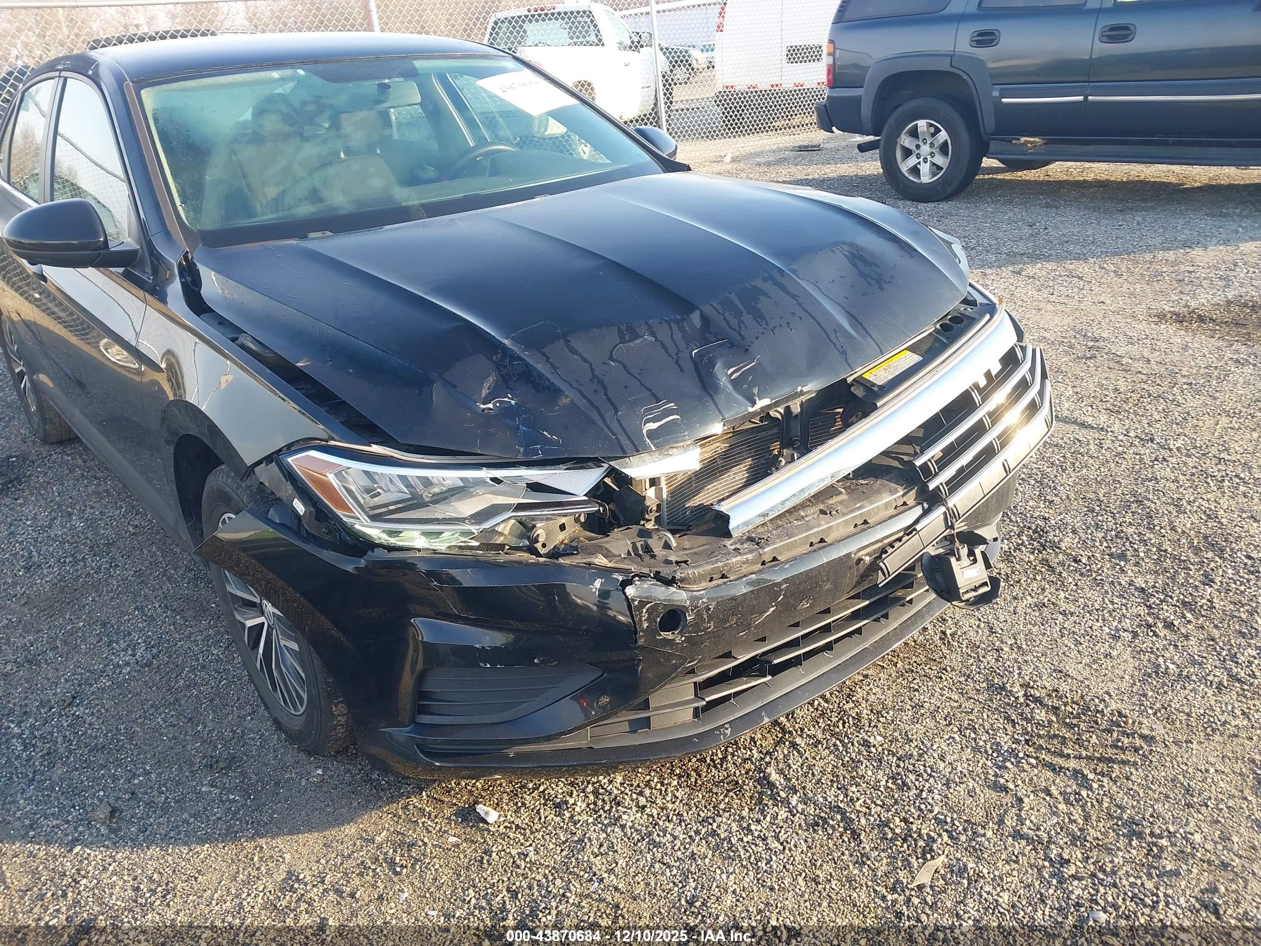 VOLKSWAGEN JETTA image 6