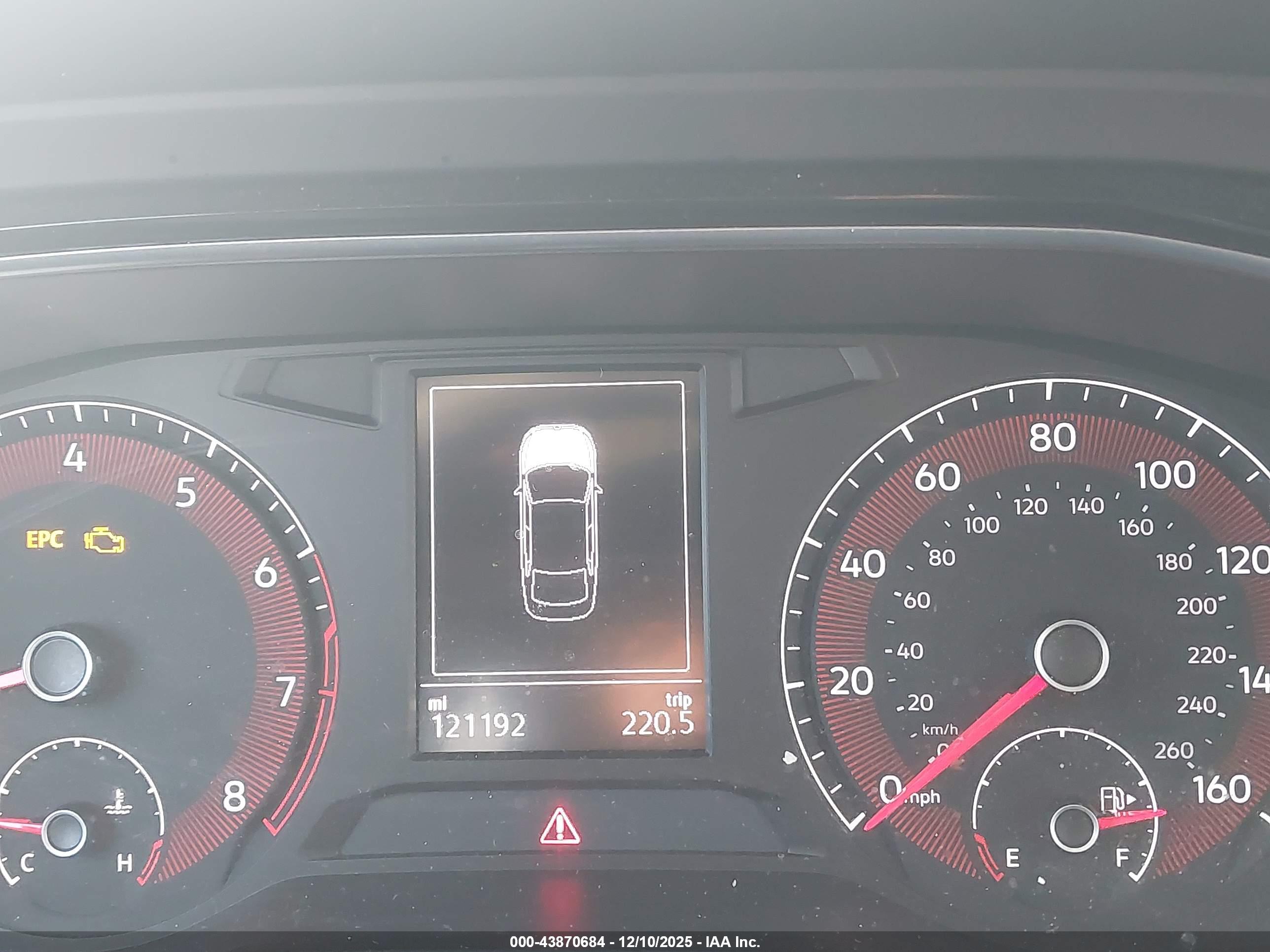 VOLKSWAGEN JETTA image 7
