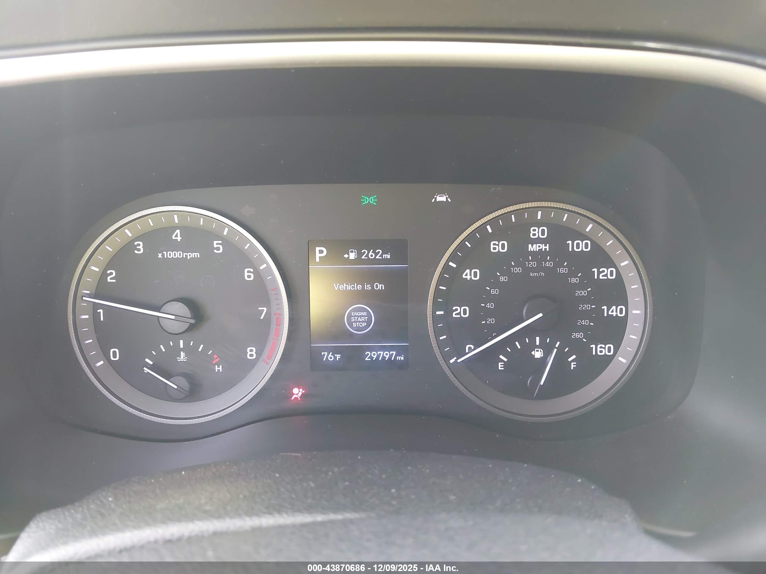 HYUNDAI TUCSON image 7
