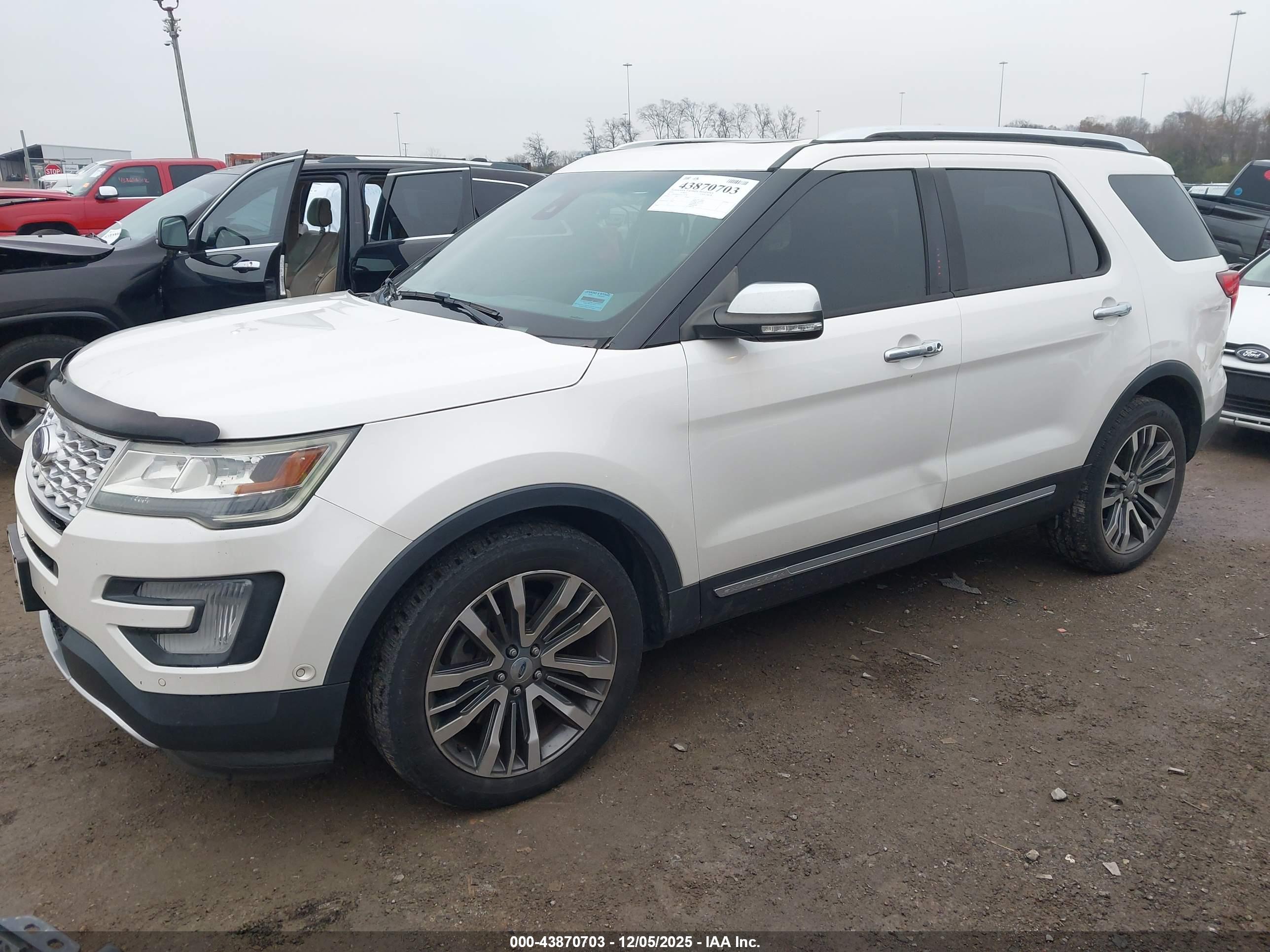 FORD EXPLORER image 2