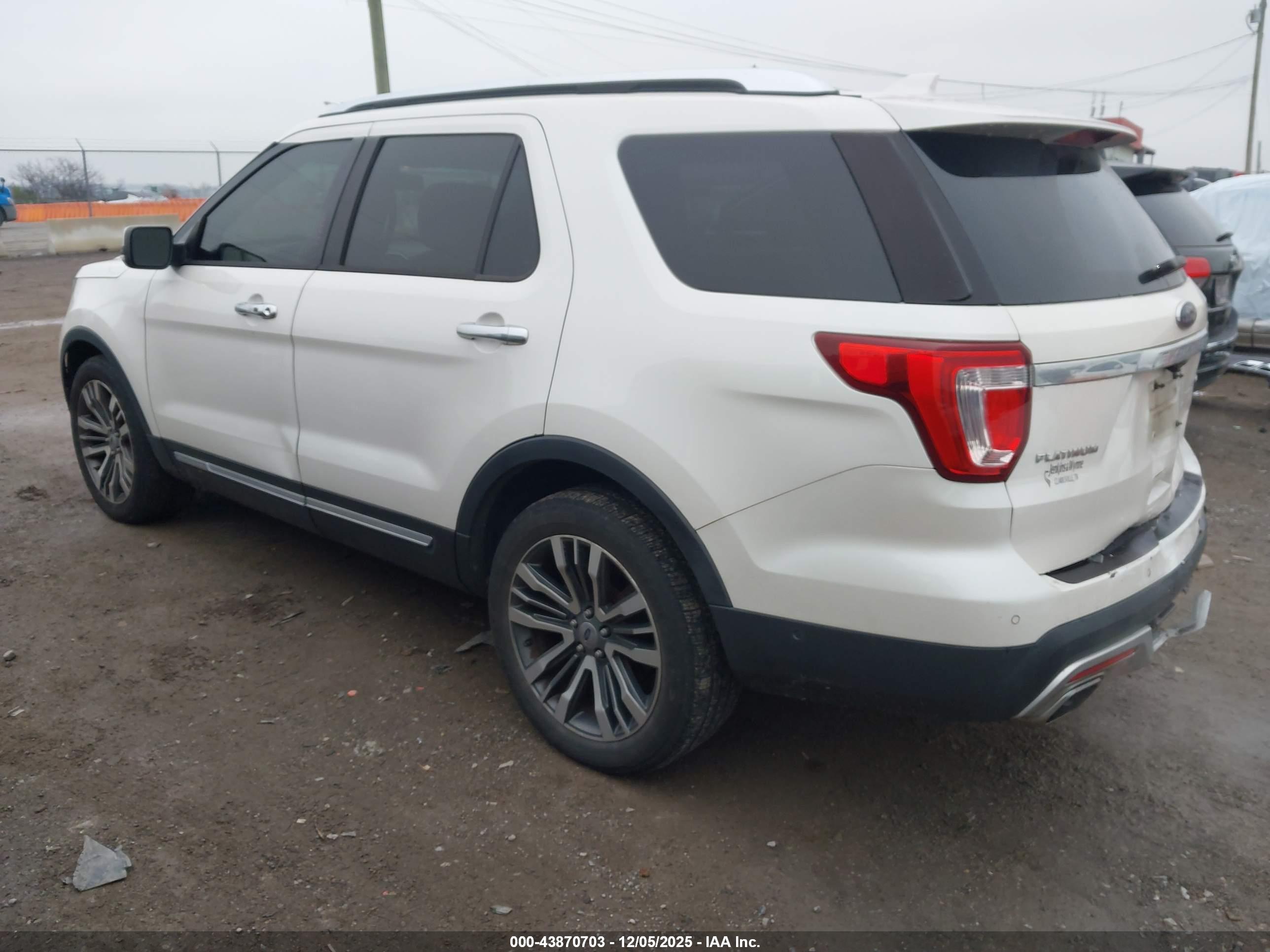 FORD EXPLORER image 3