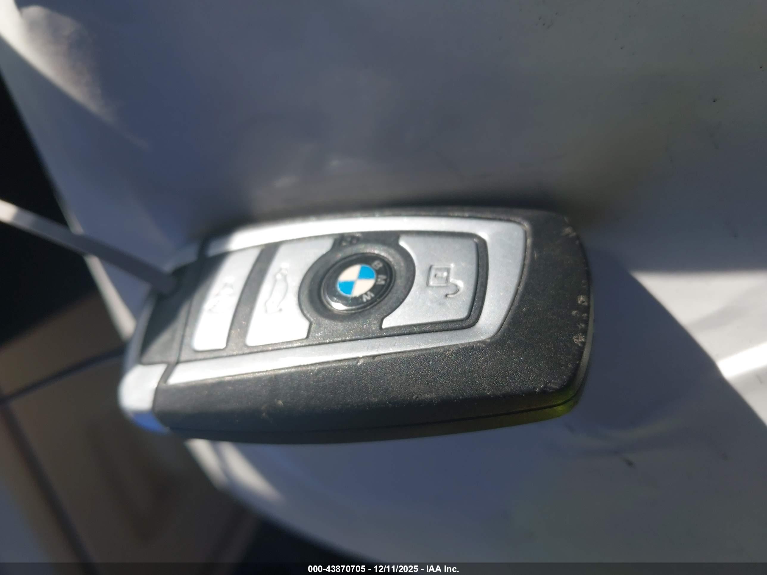 BMW 750LI image 11