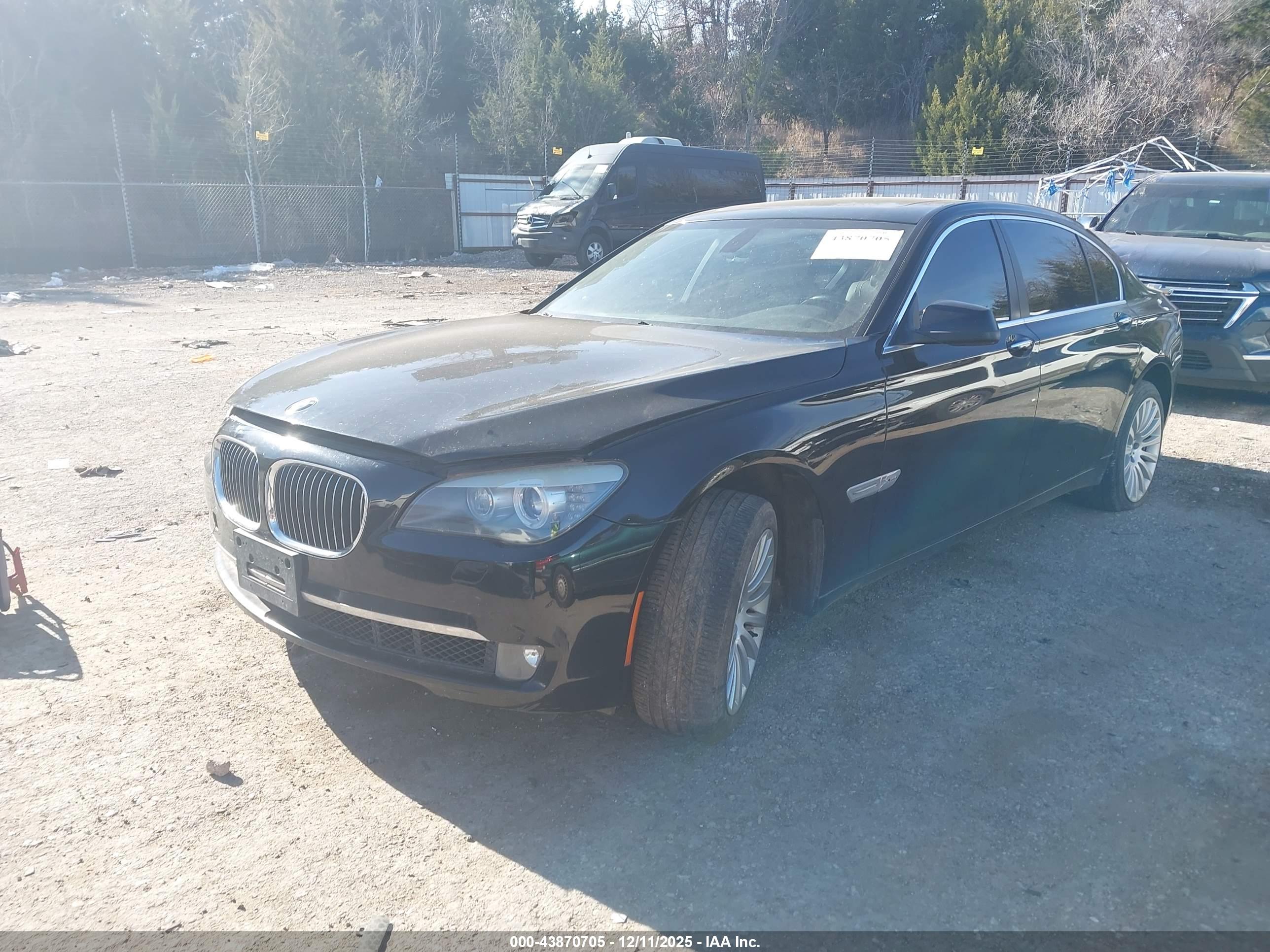 BMW 750LI image 2