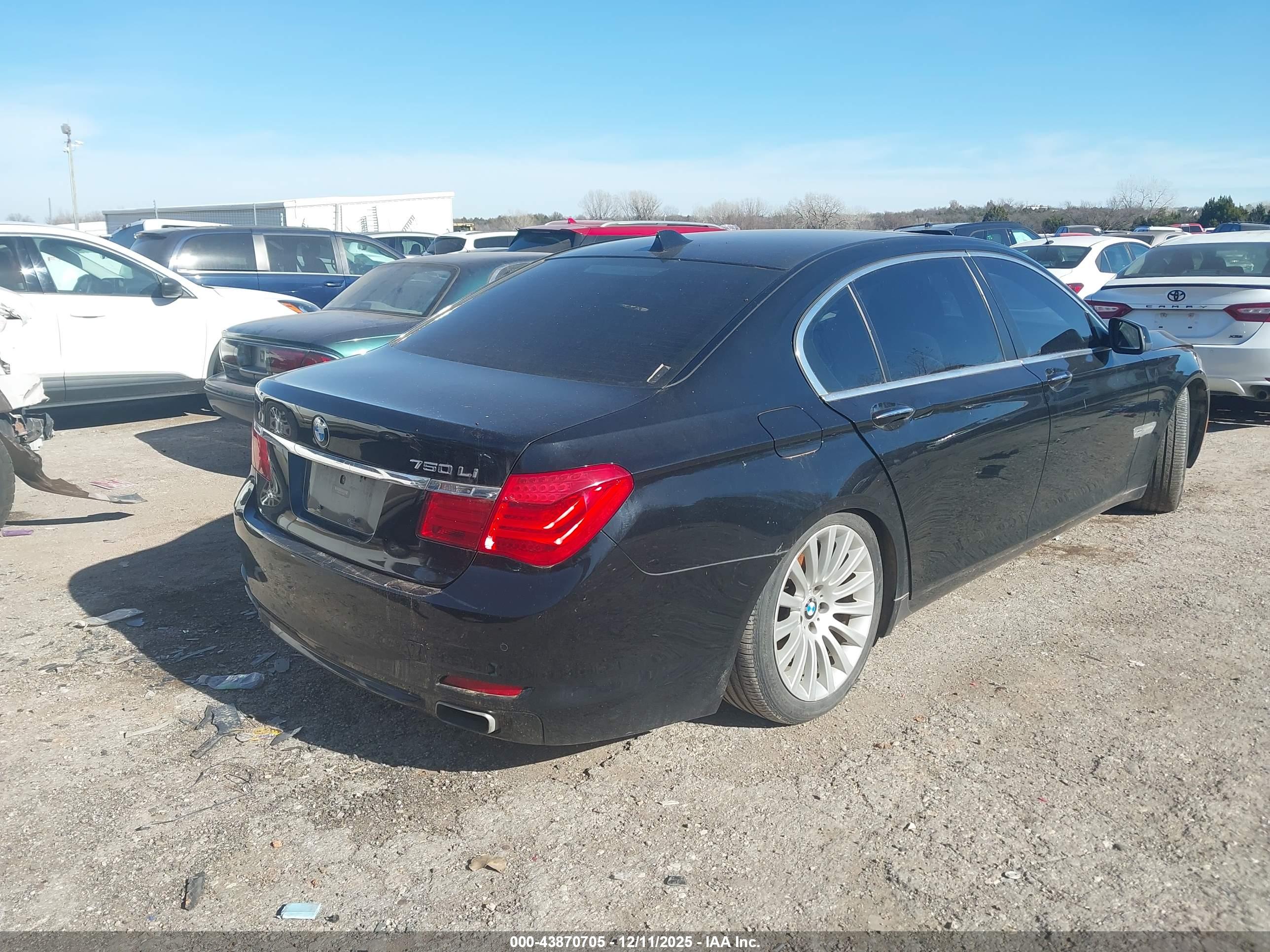 BMW 750LI image 4