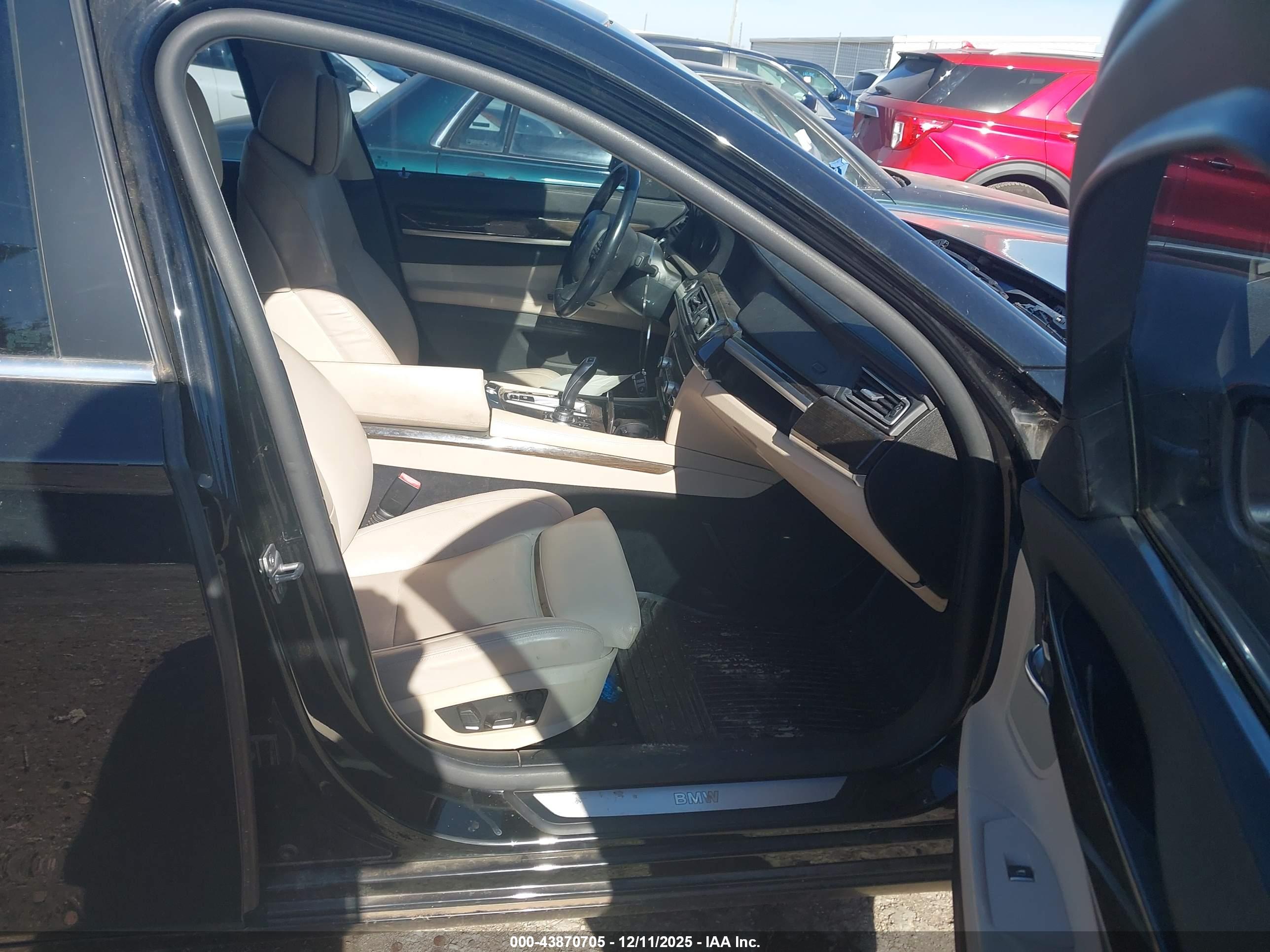 BMW 750LI image 5