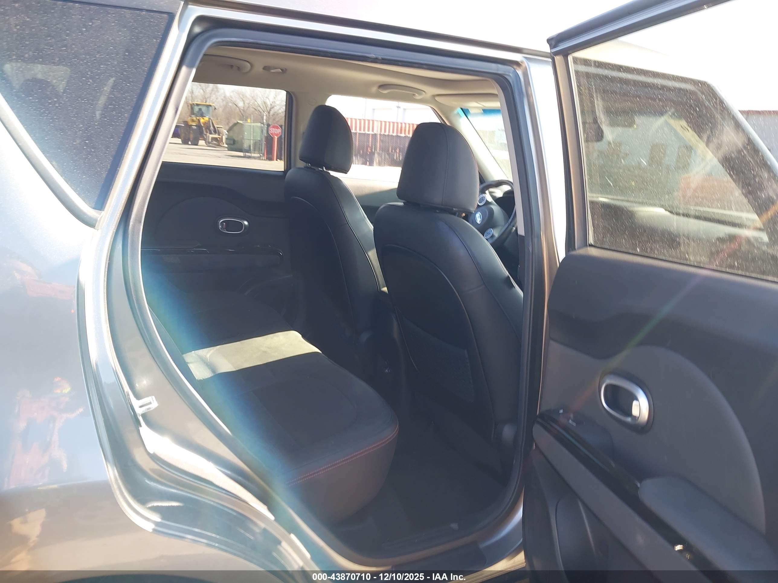 KIA SOUL image 8