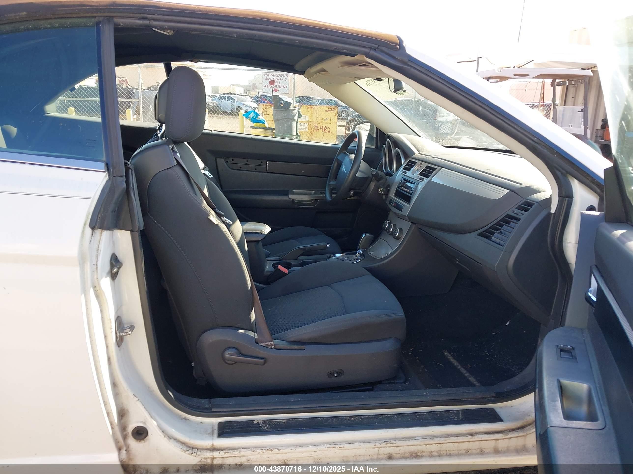 CHRYSLER SEBRING image 5