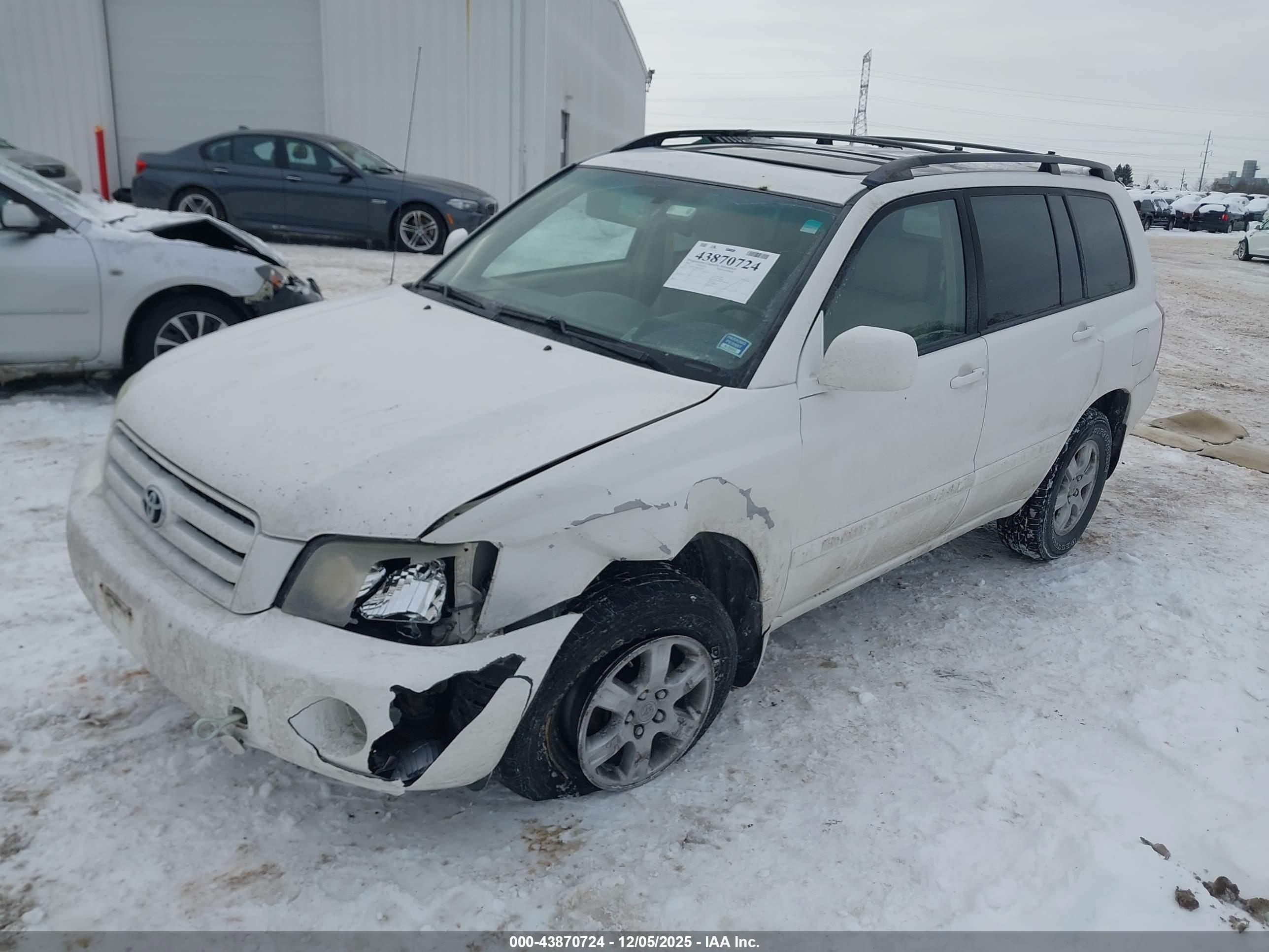 TOYOTA HIGHLANDER image 2