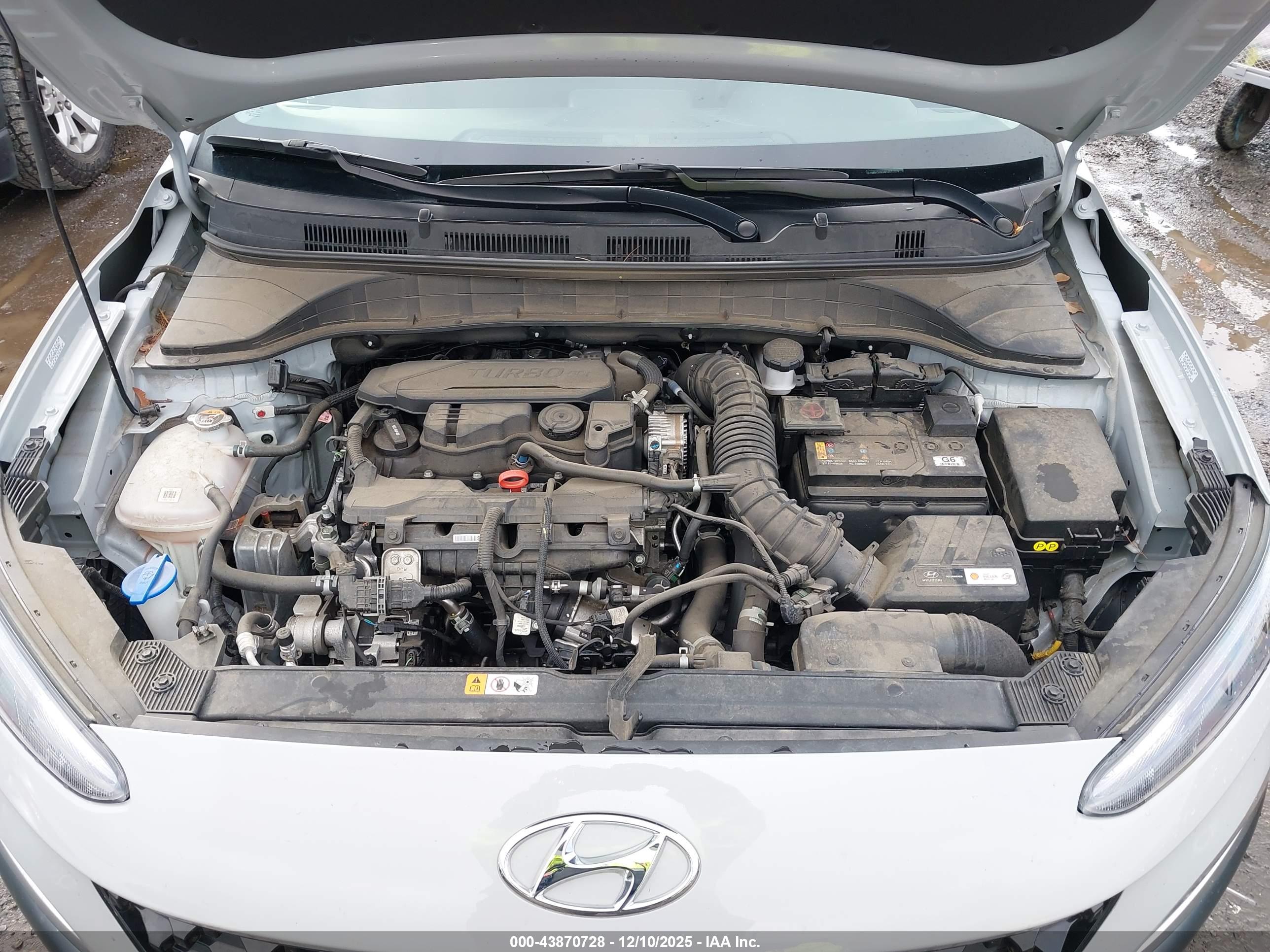 HYUNDAI KONA image 10