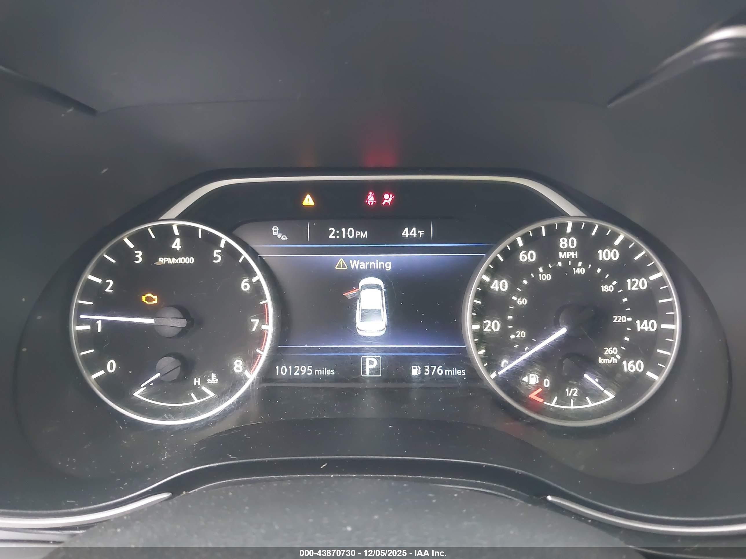 NISSAN MAXIMA image 7