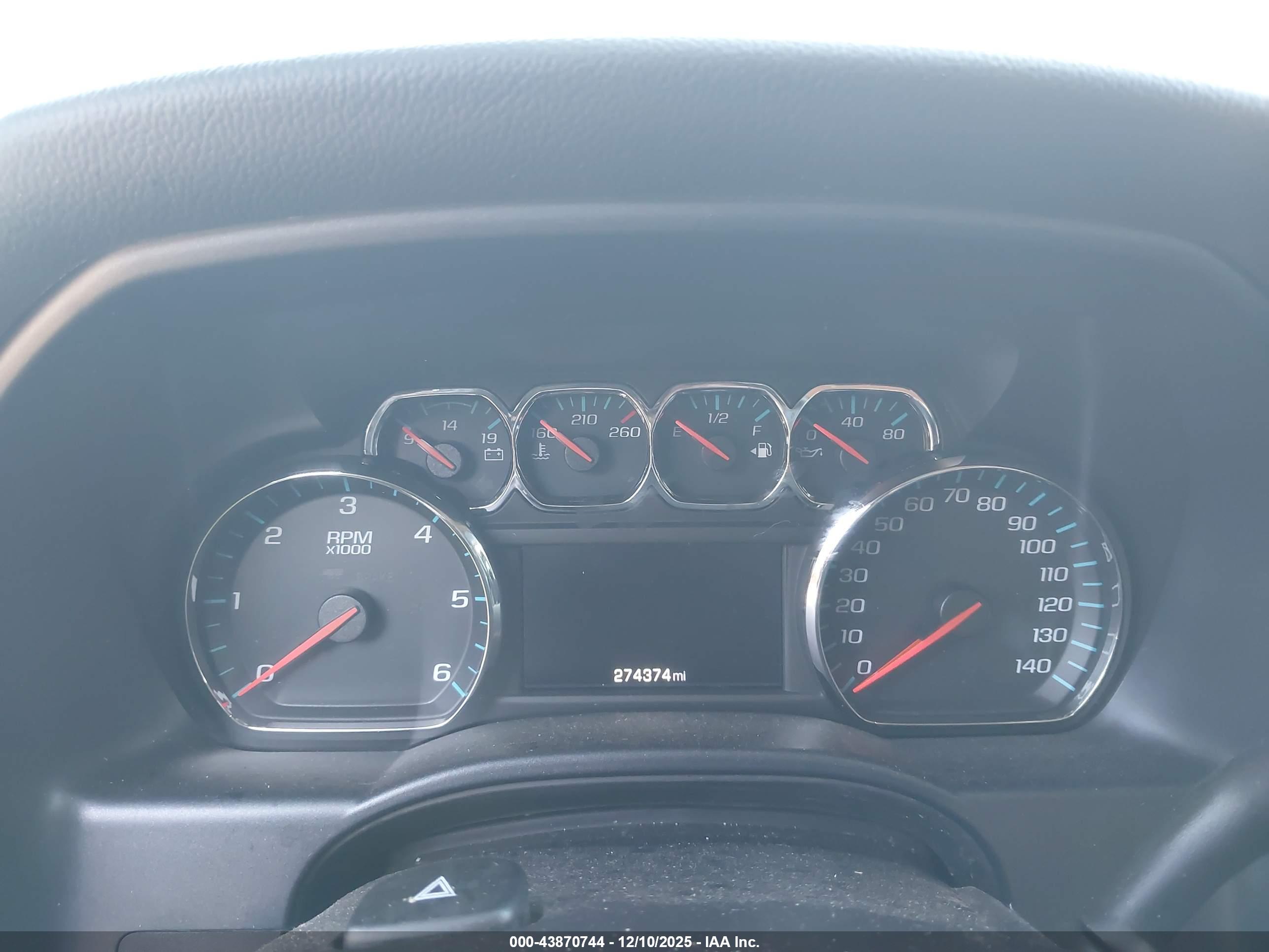 CHEVROLET SILVERADO image 7
