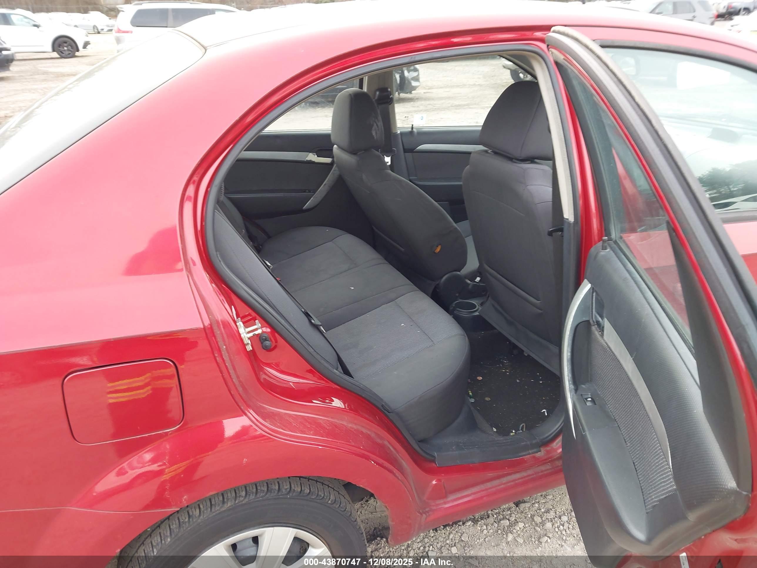 CHEVROLET AVEO image 8