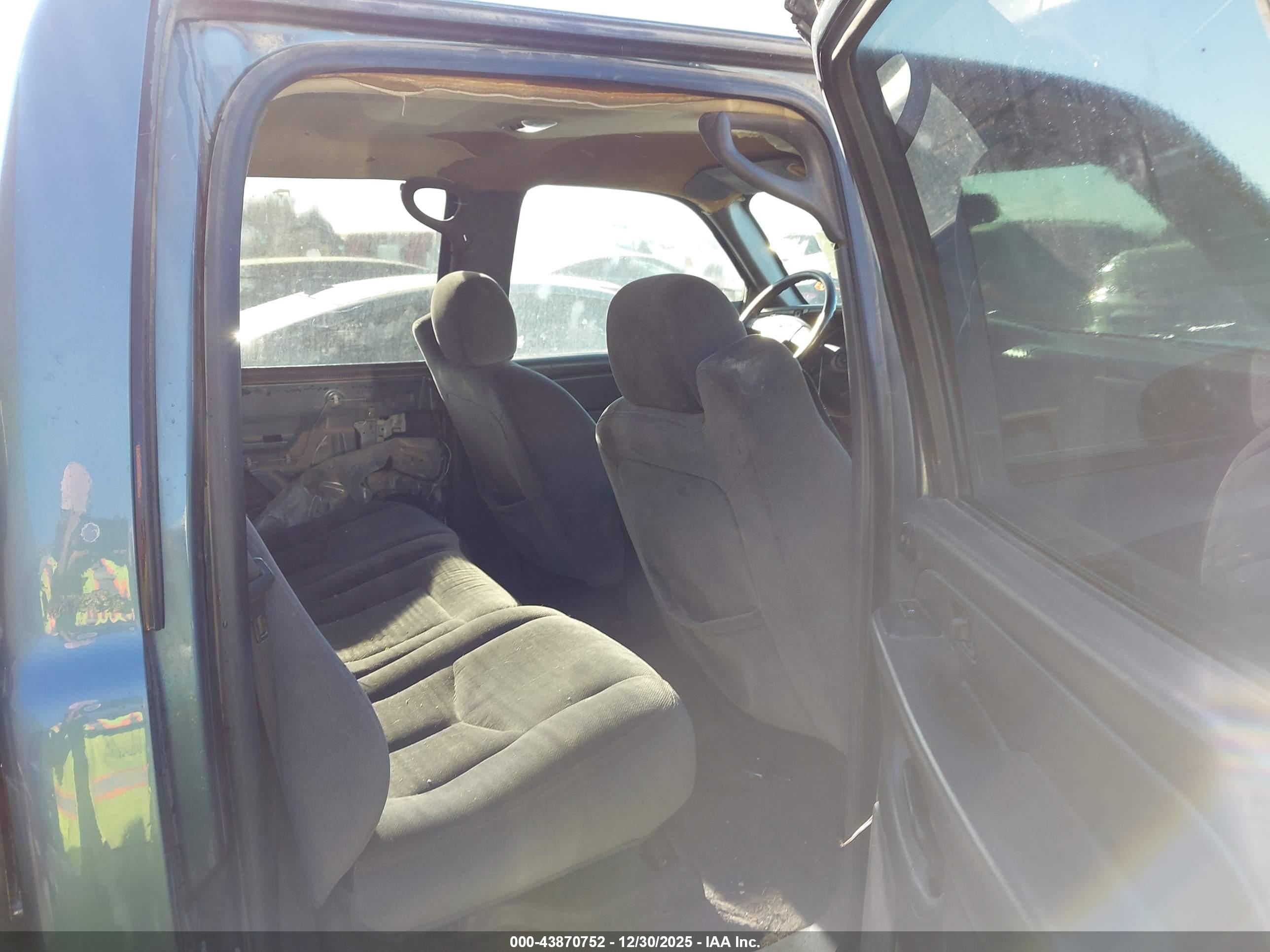 GMC SIERRA image 8
