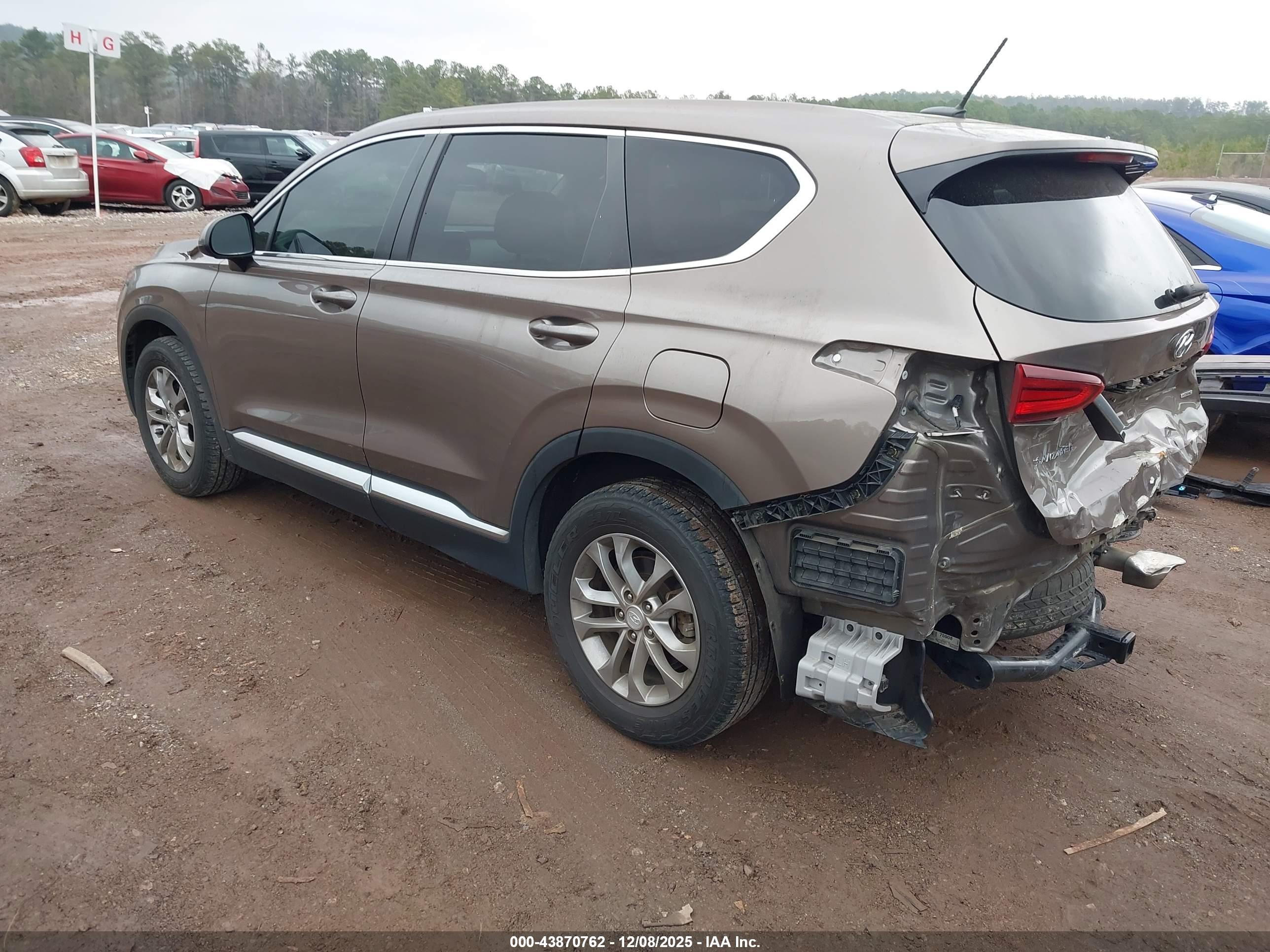 HYUNDAI SANTA image 3