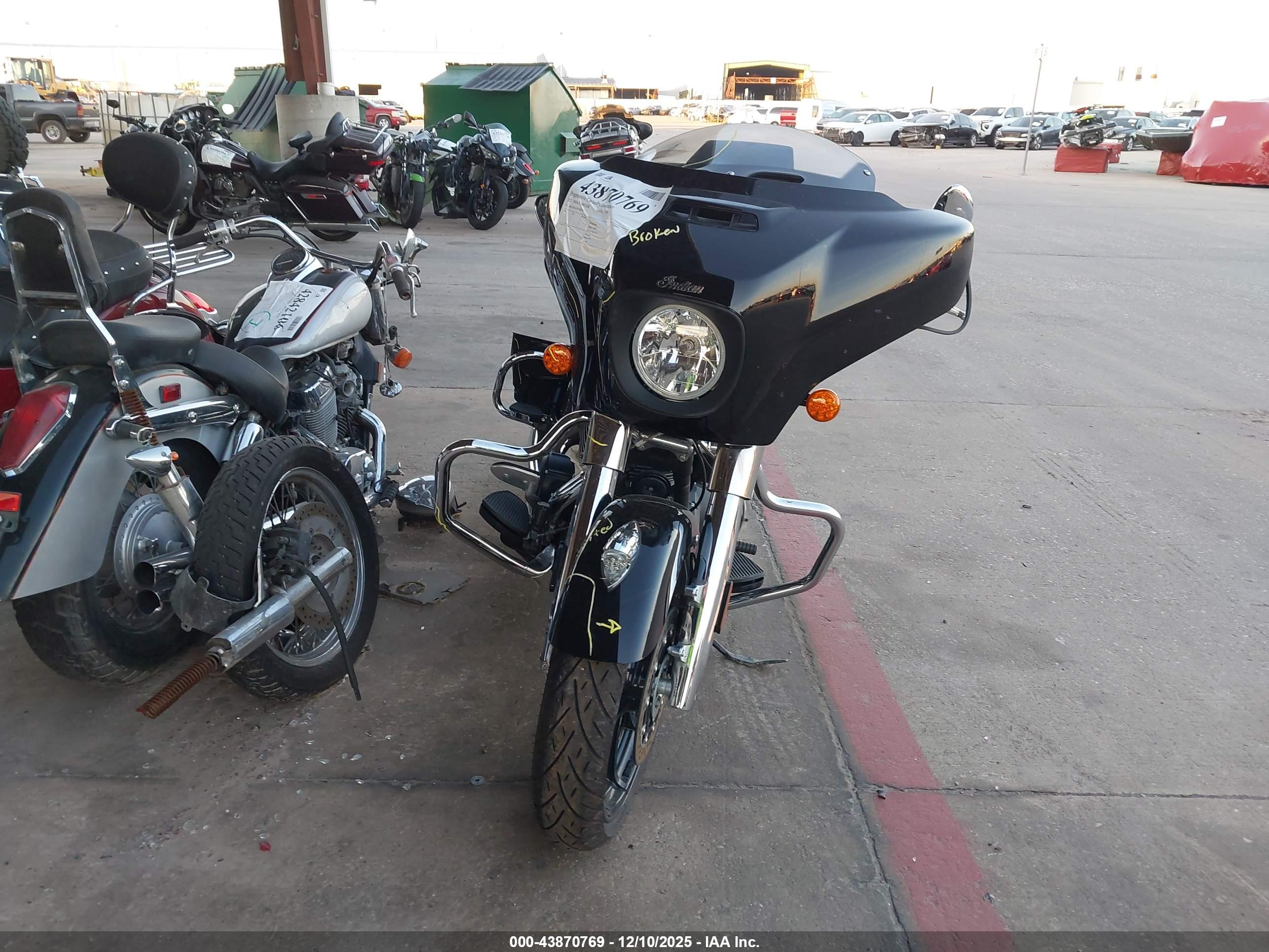 INDIAN MOTORCYCLE image 5