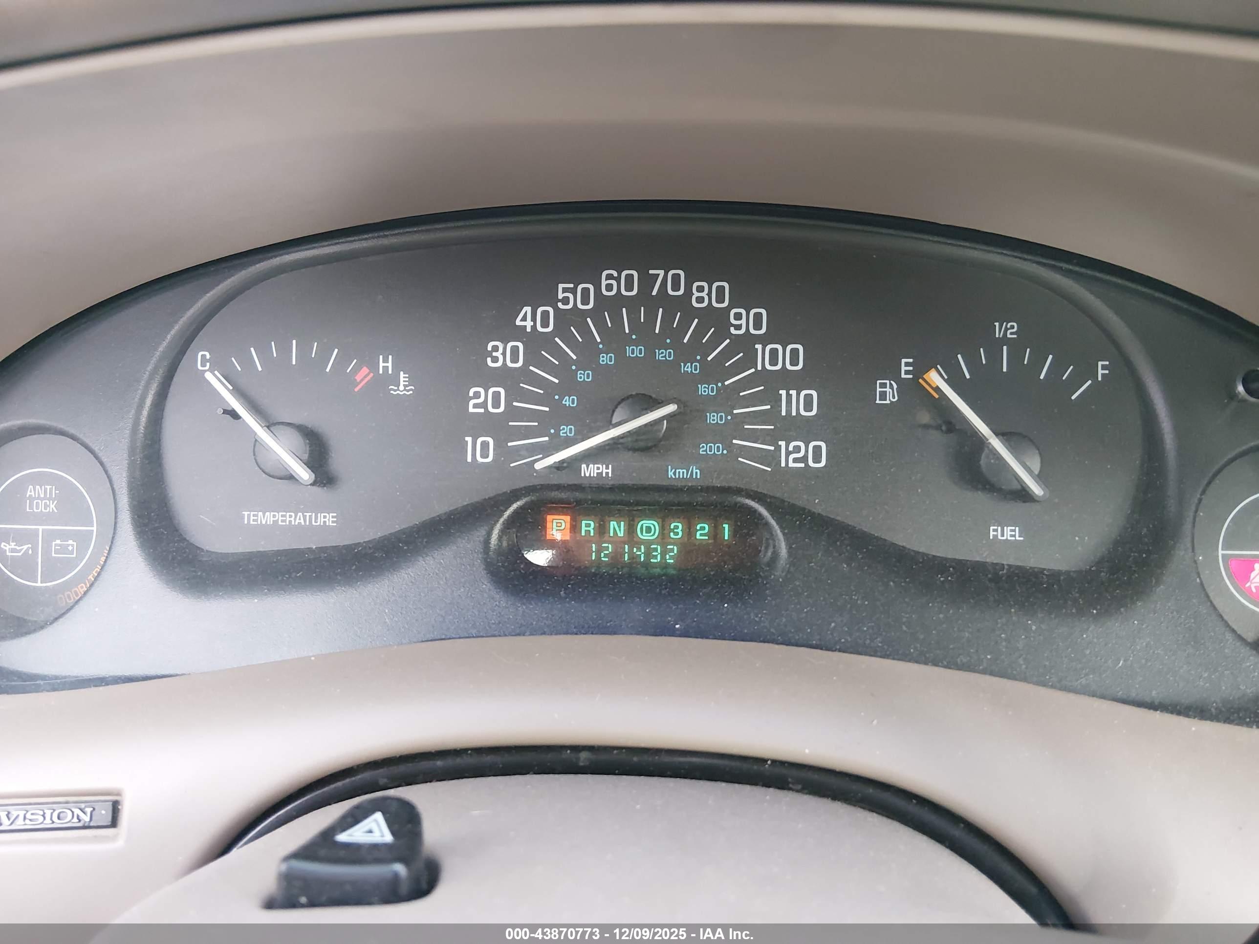 BUICK CENTURY image 7
