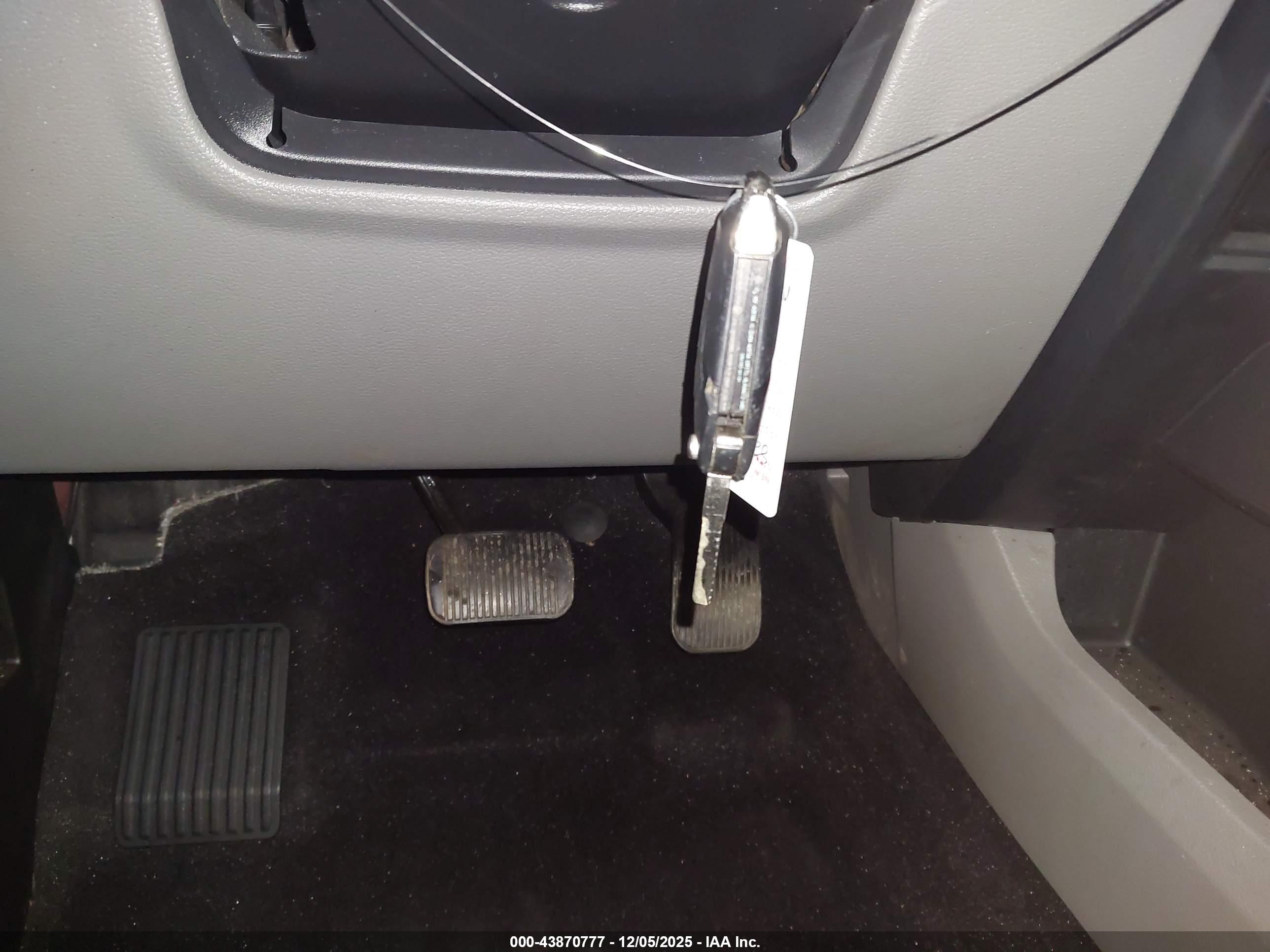 FORD F-150 image 11