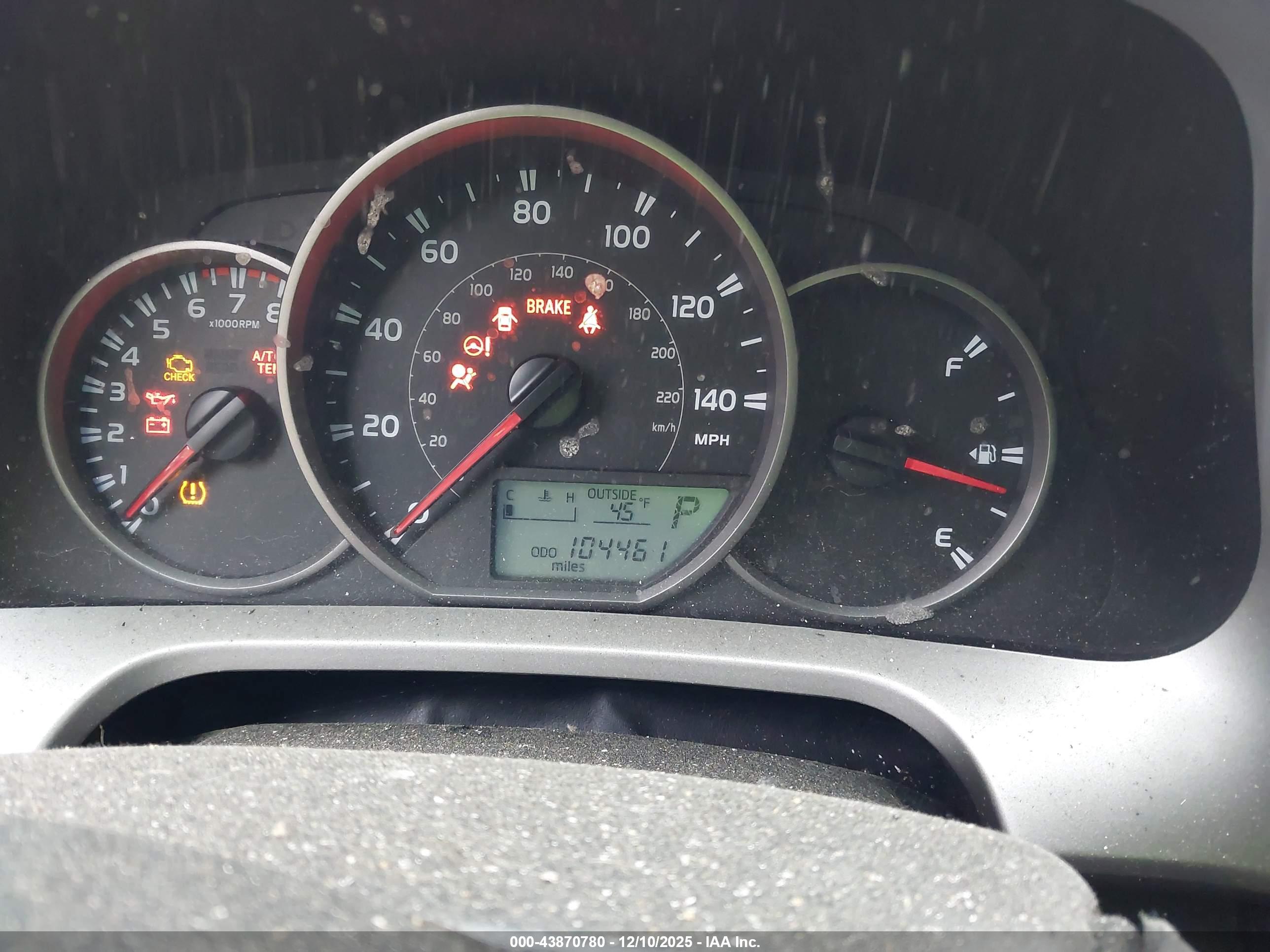 TOYOTA RAV4 image 7